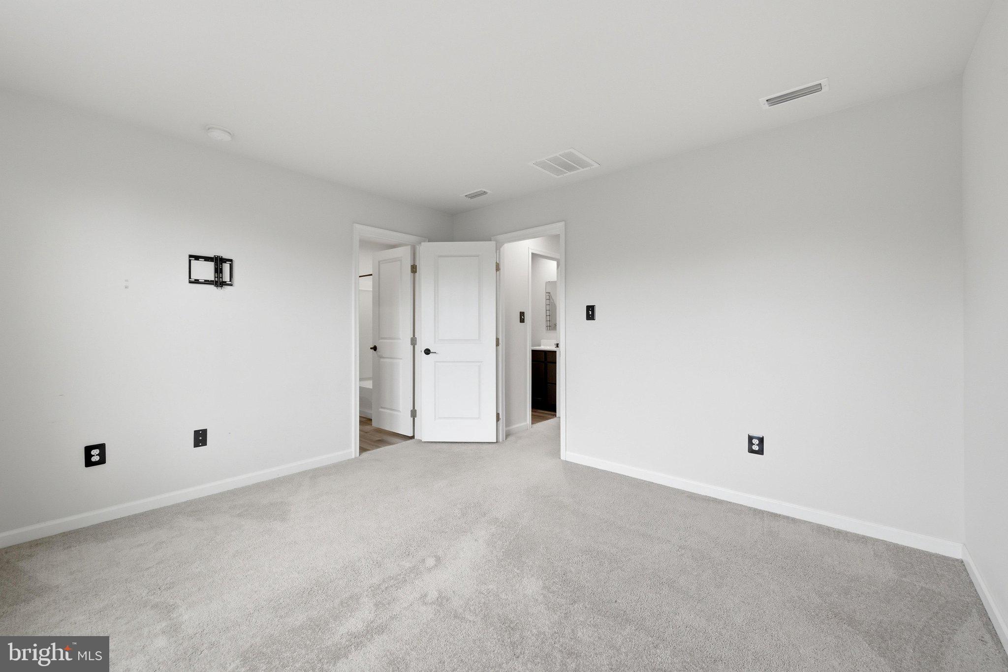 CEDAR SPRING - Residential