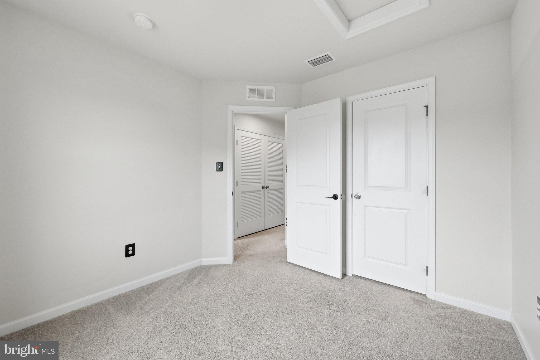 CEDAR SPRING - Residential