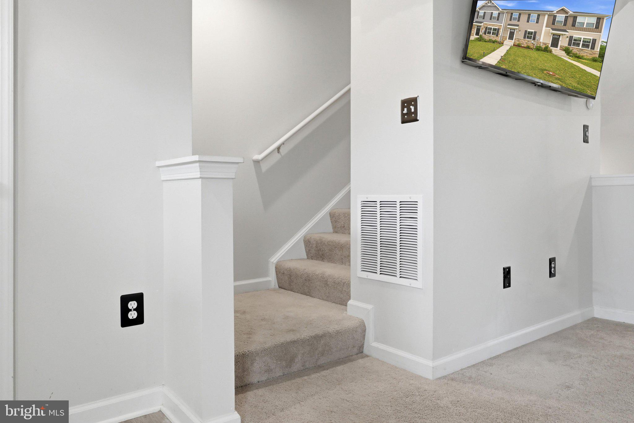 CEDAR SPRING - Residential