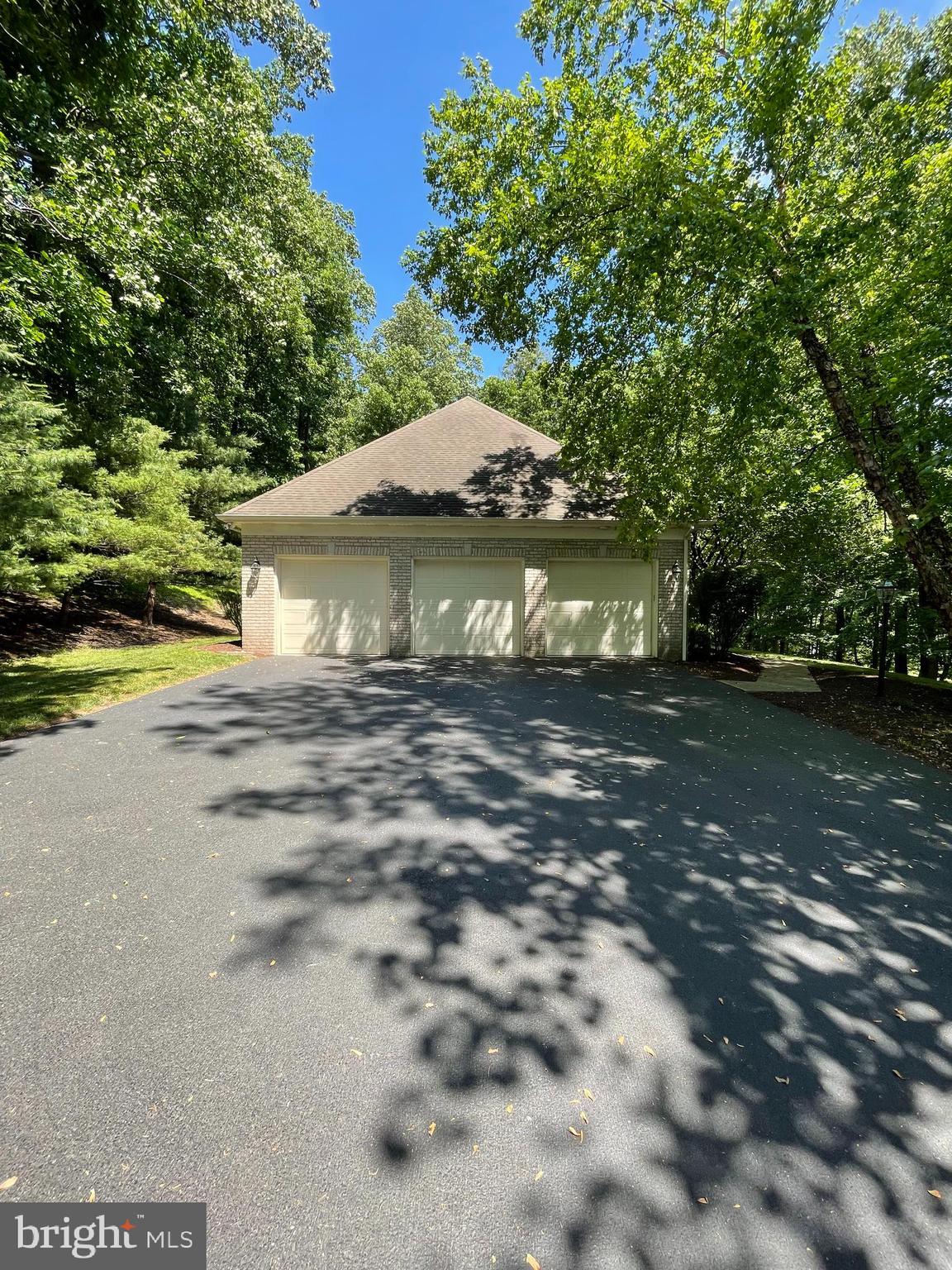 WALTON SPRING HILLS - Residential