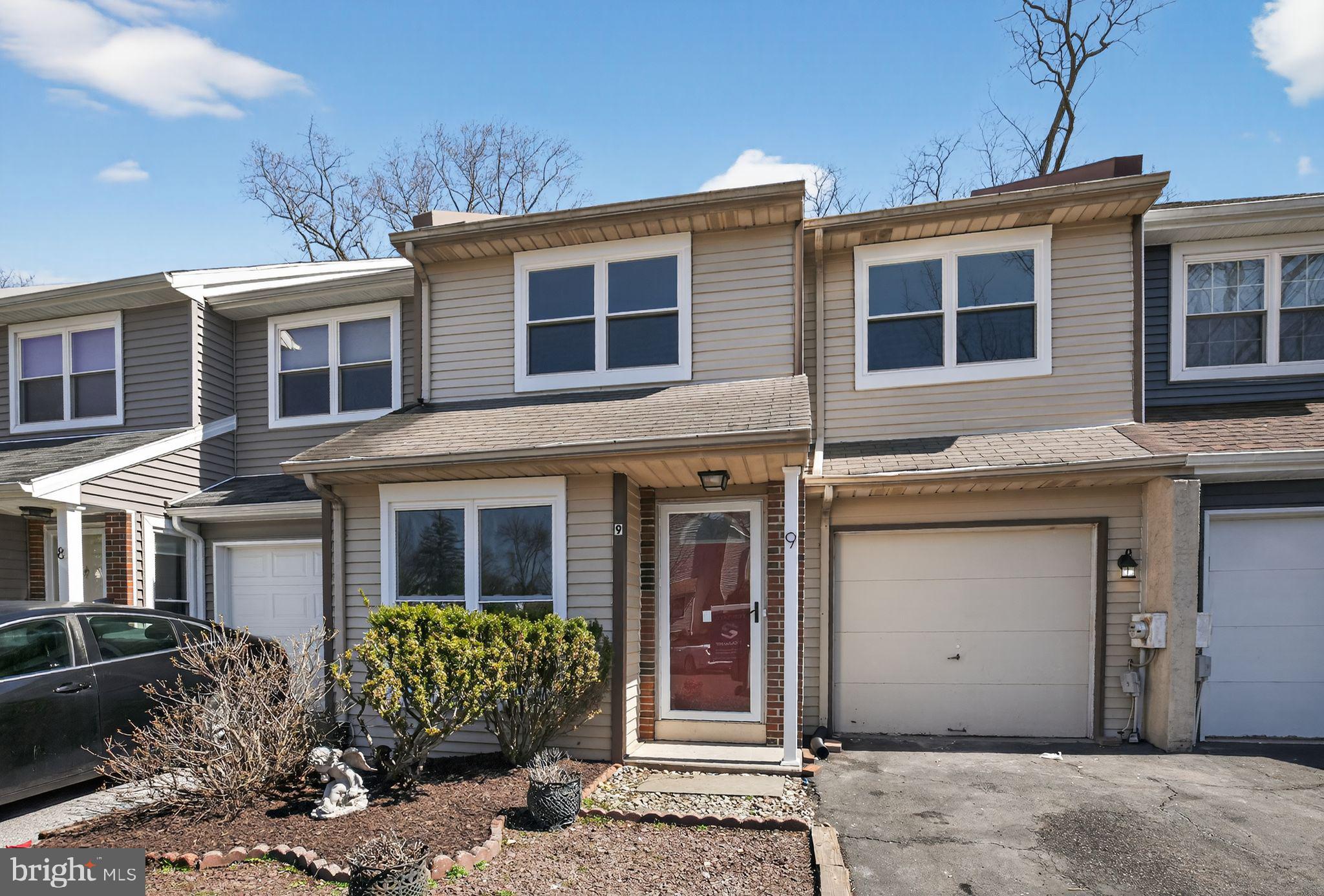 BROOKSIDE - Residential