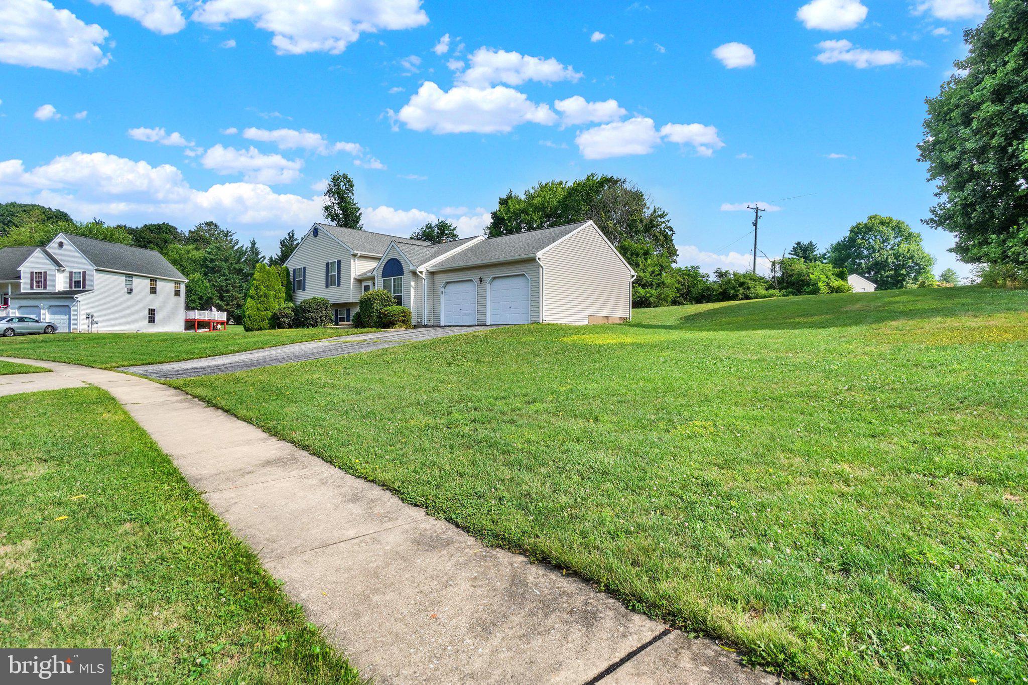 ICE HOUSE ESTATES - Residential