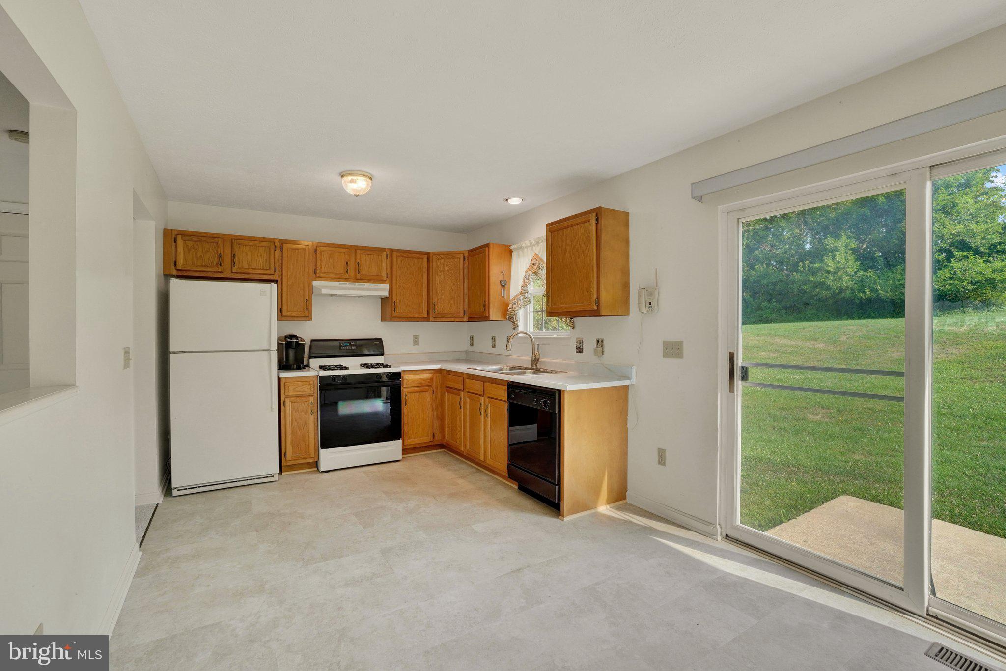 ICE HOUSE ESTATES - Residential