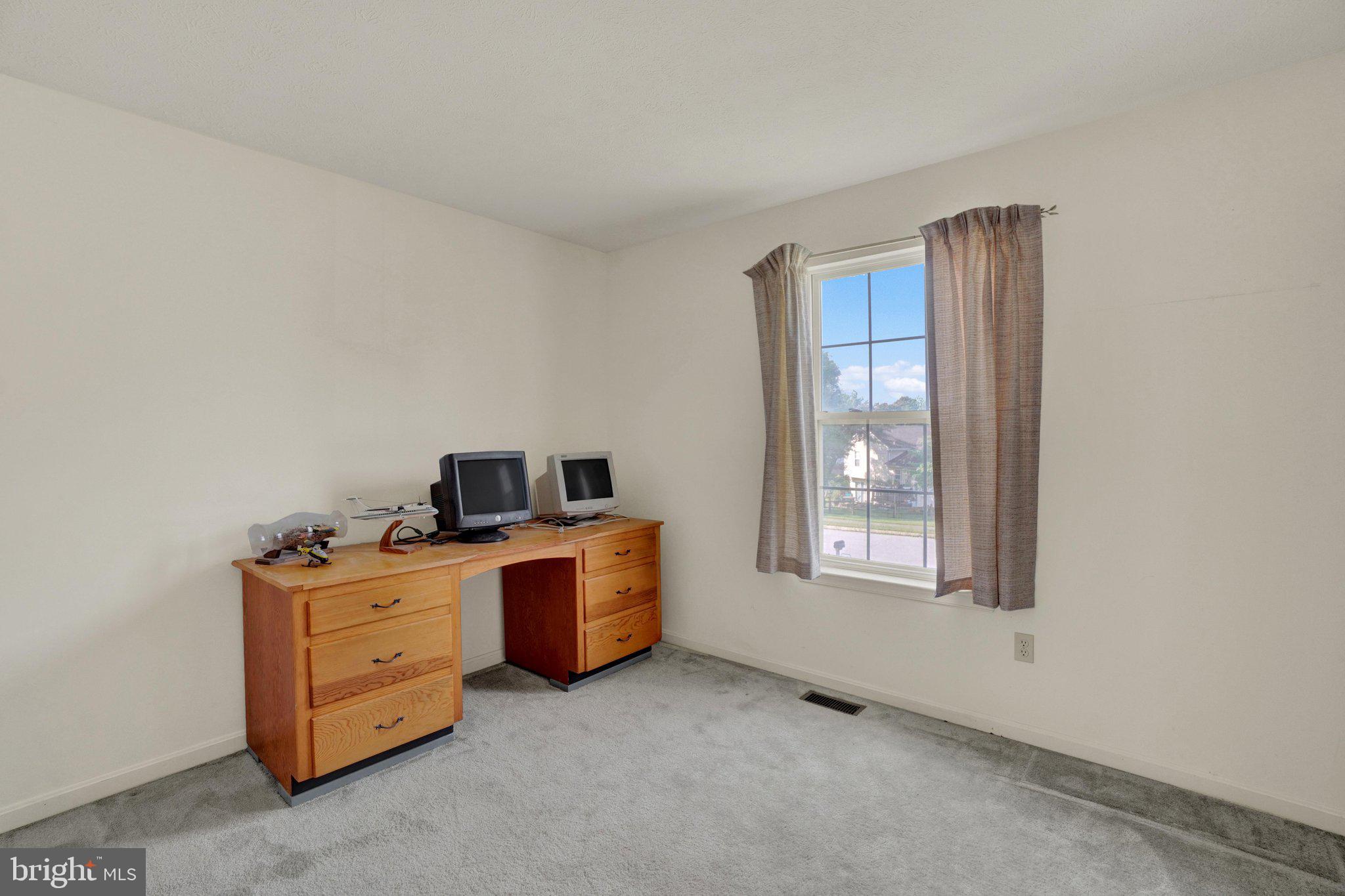 ICE HOUSE ESTATES - Residential