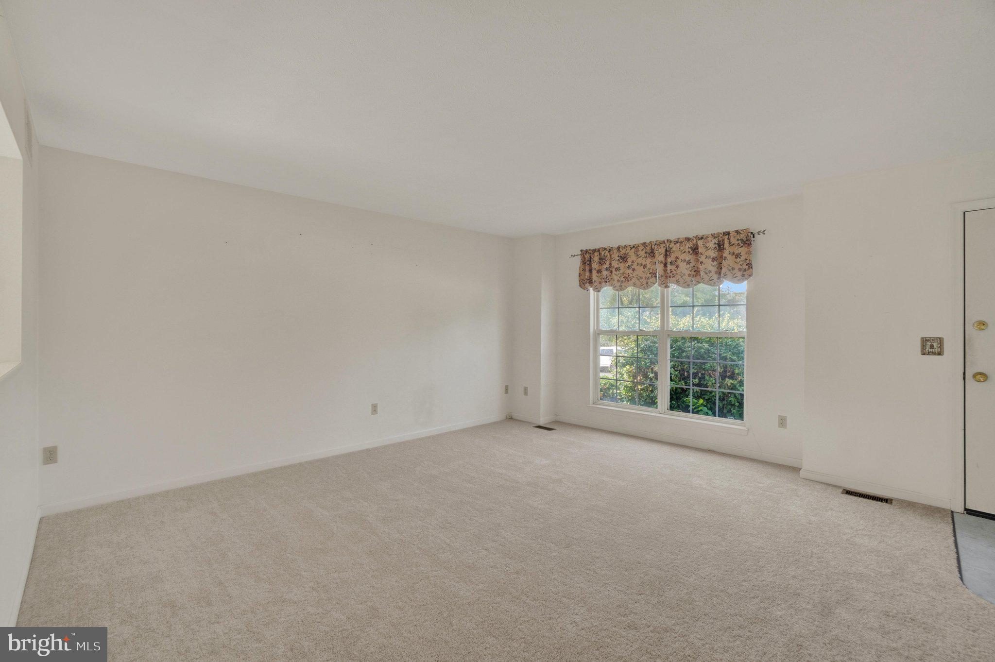ICE HOUSE ESTATES - Residential