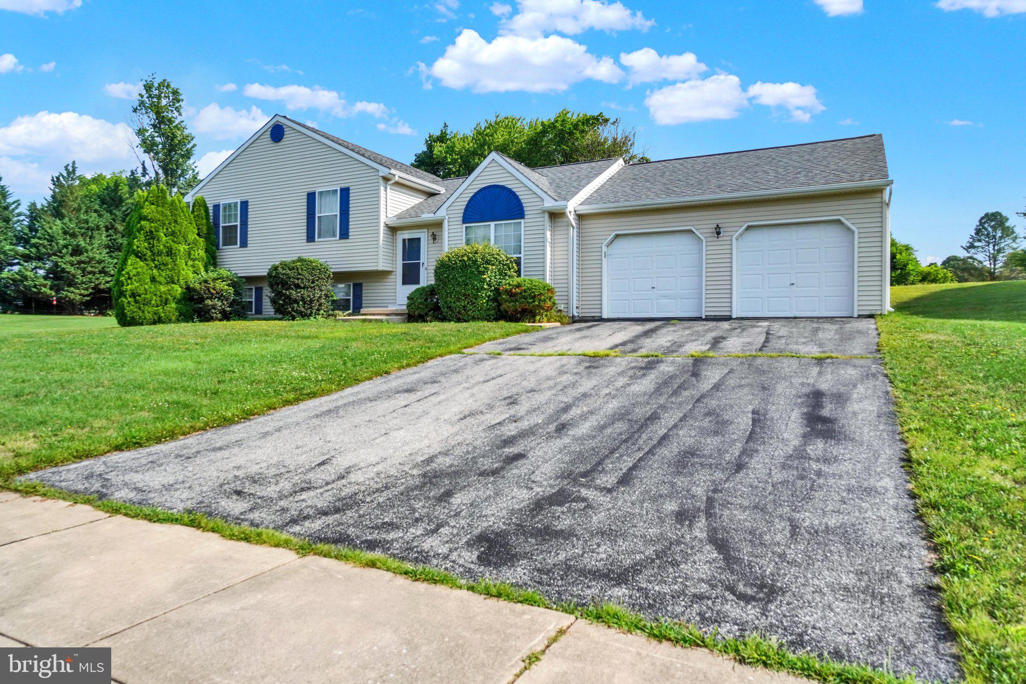 ICE HOUSE ESTATES - Residential