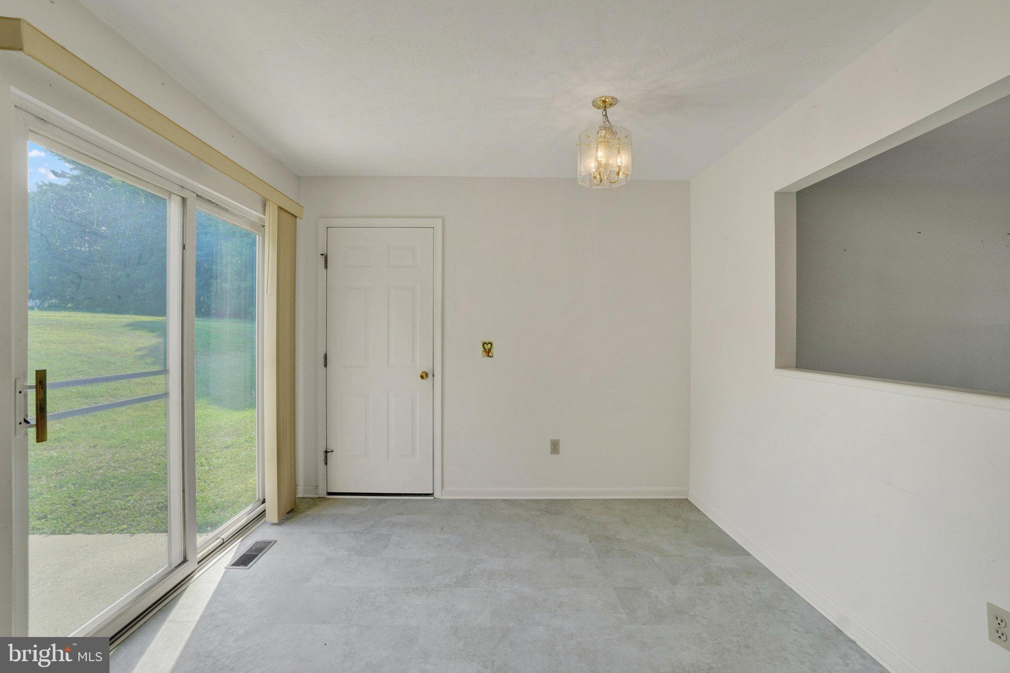 ICE HOUSE ESTATES - Residential