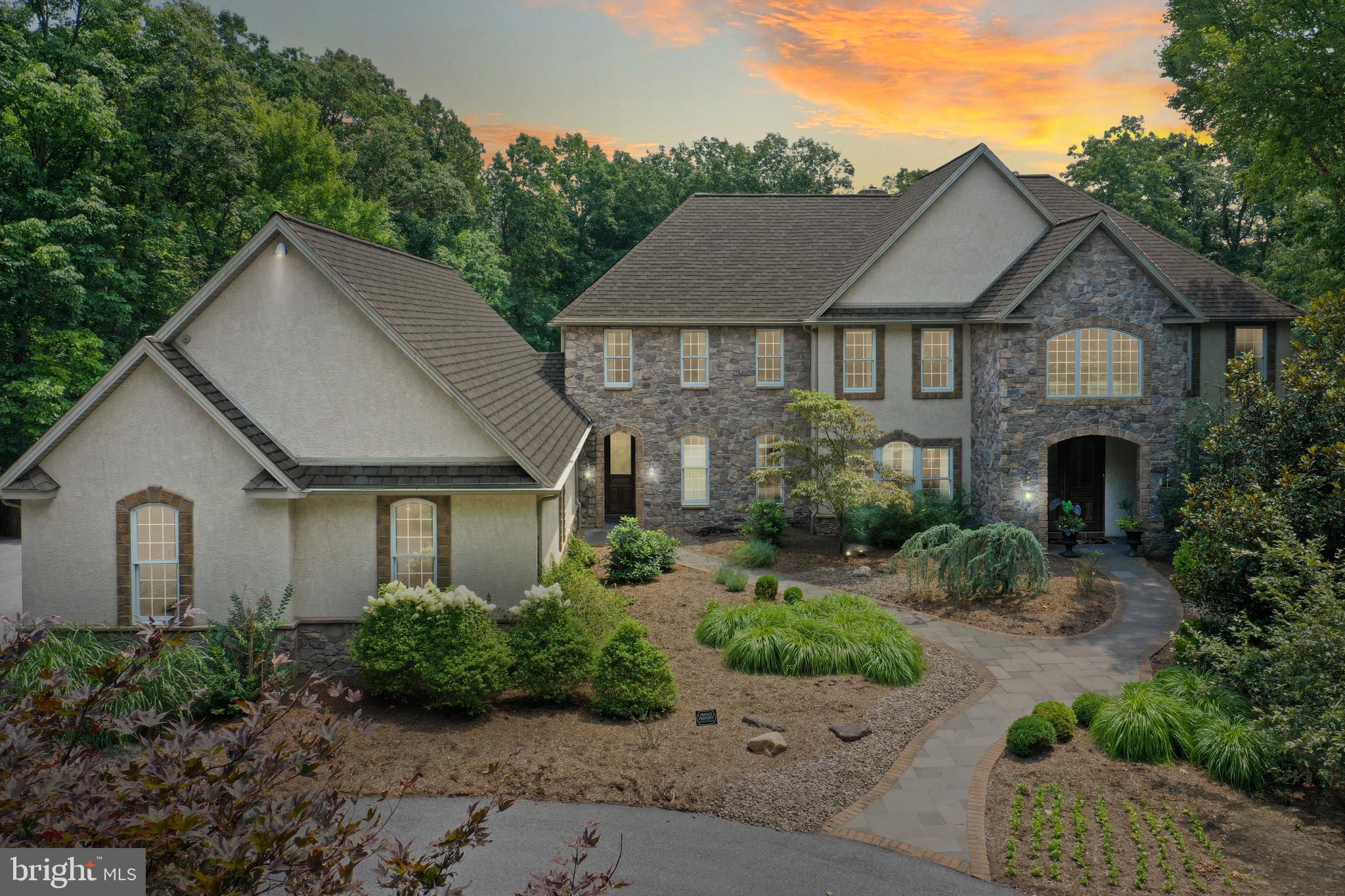 THE VINEYARDS - Residential