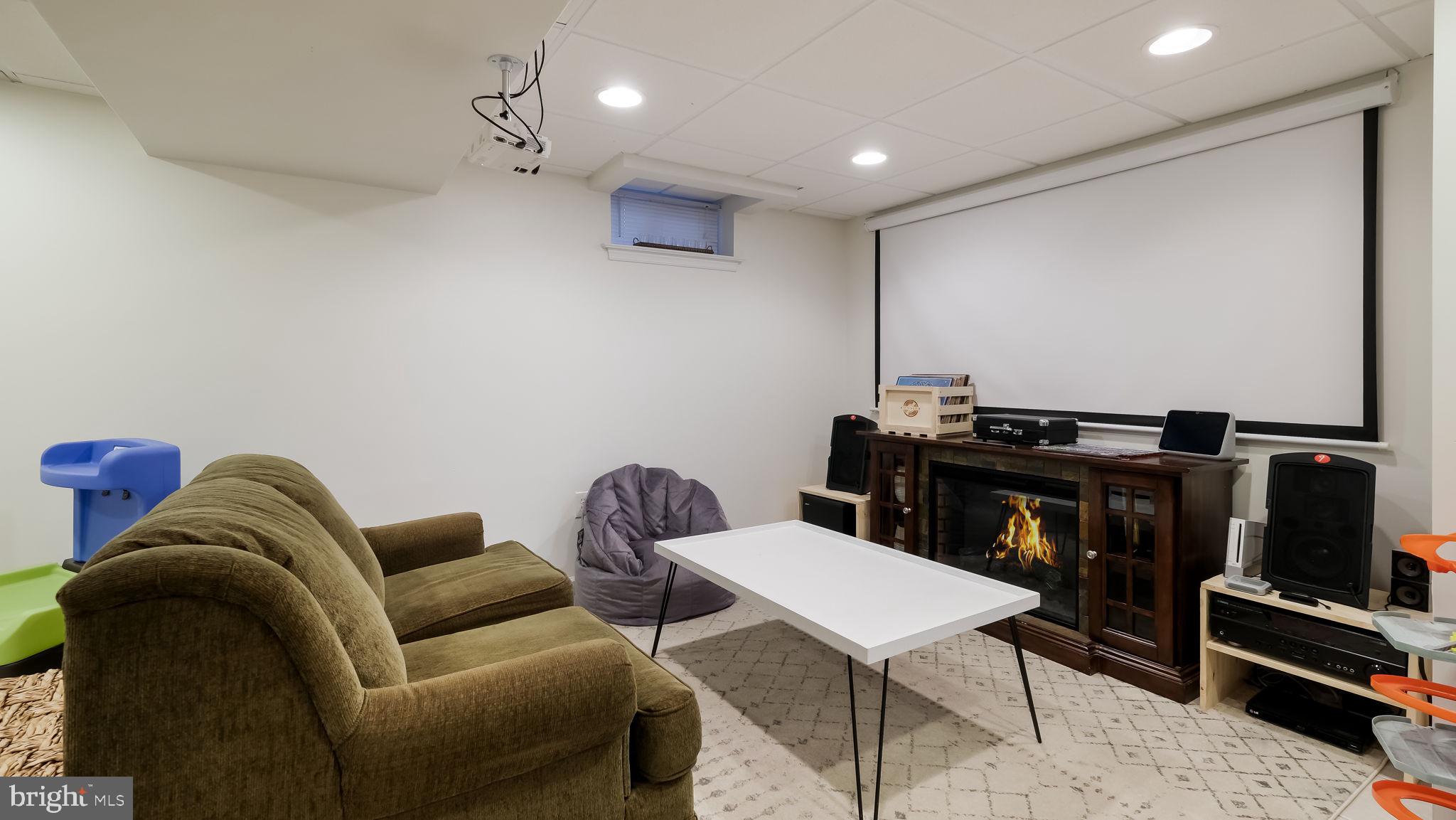 LIBERTY PL - Residential