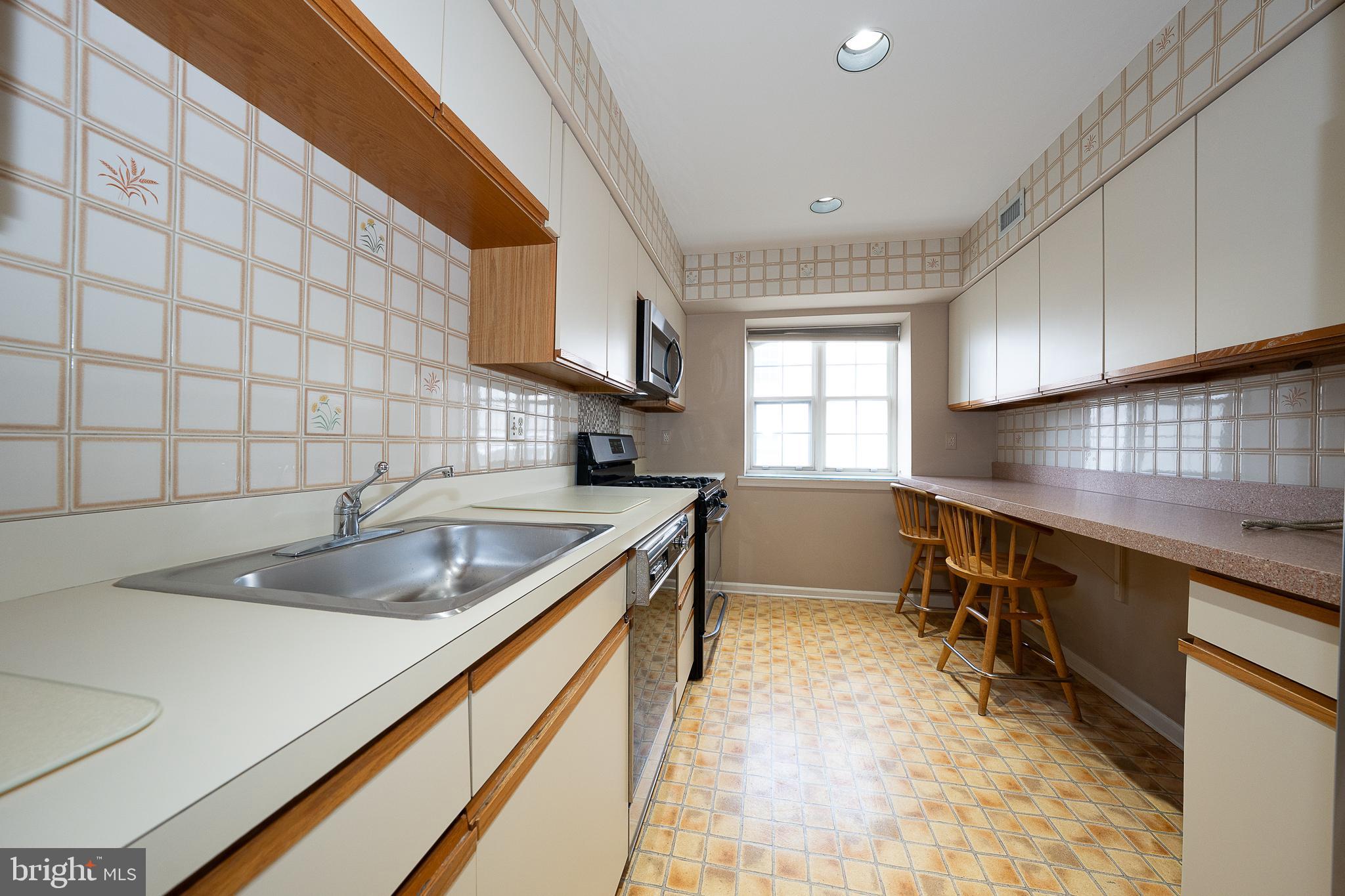 VALLEY GLEN - Residential