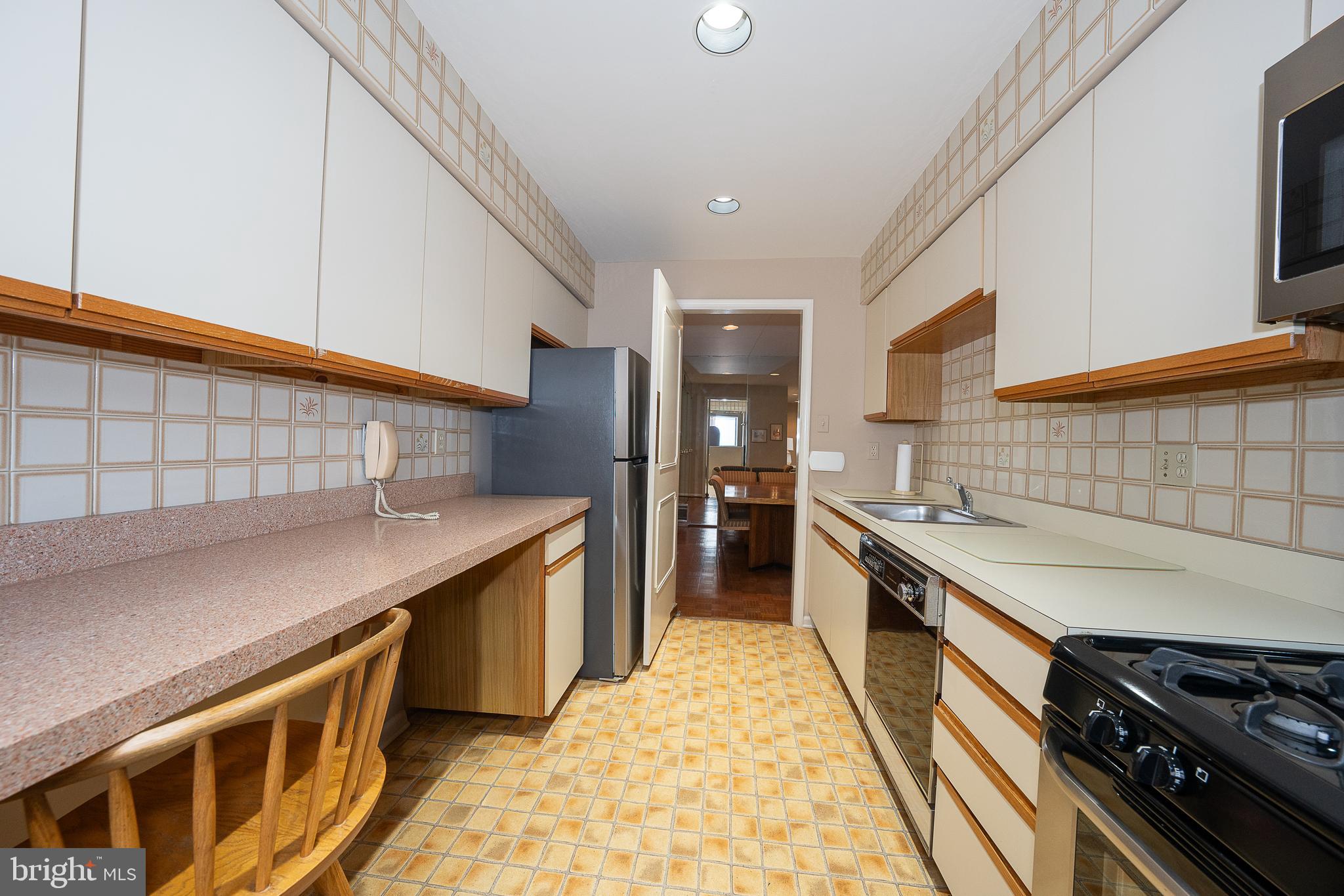 VALLEY GLEN - Residential