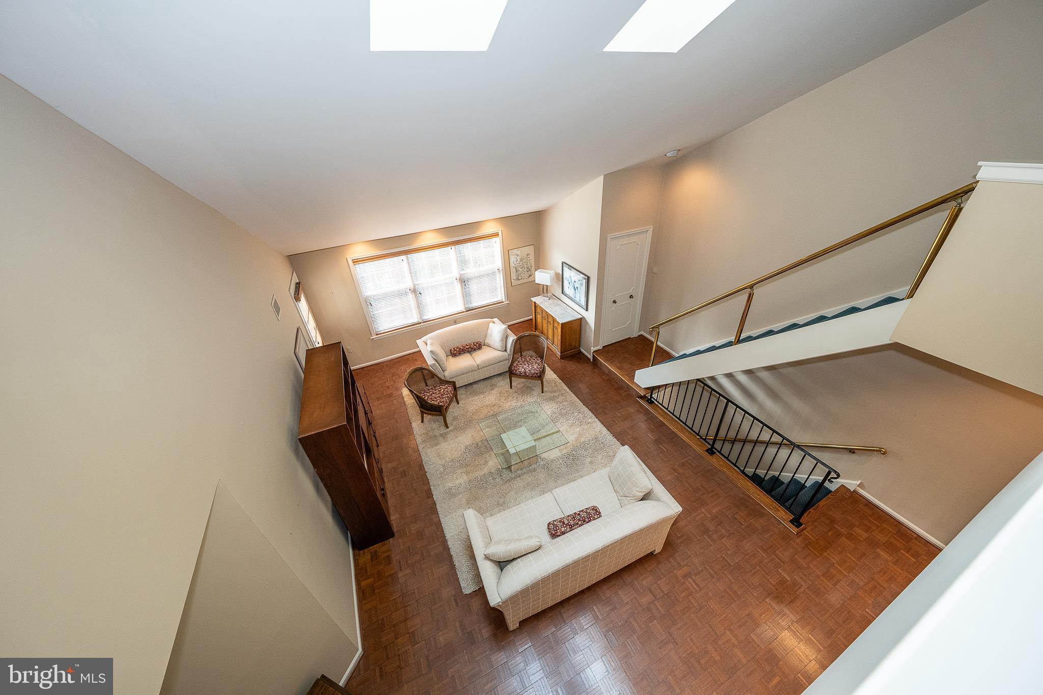 VALLEY GLEN - Residential