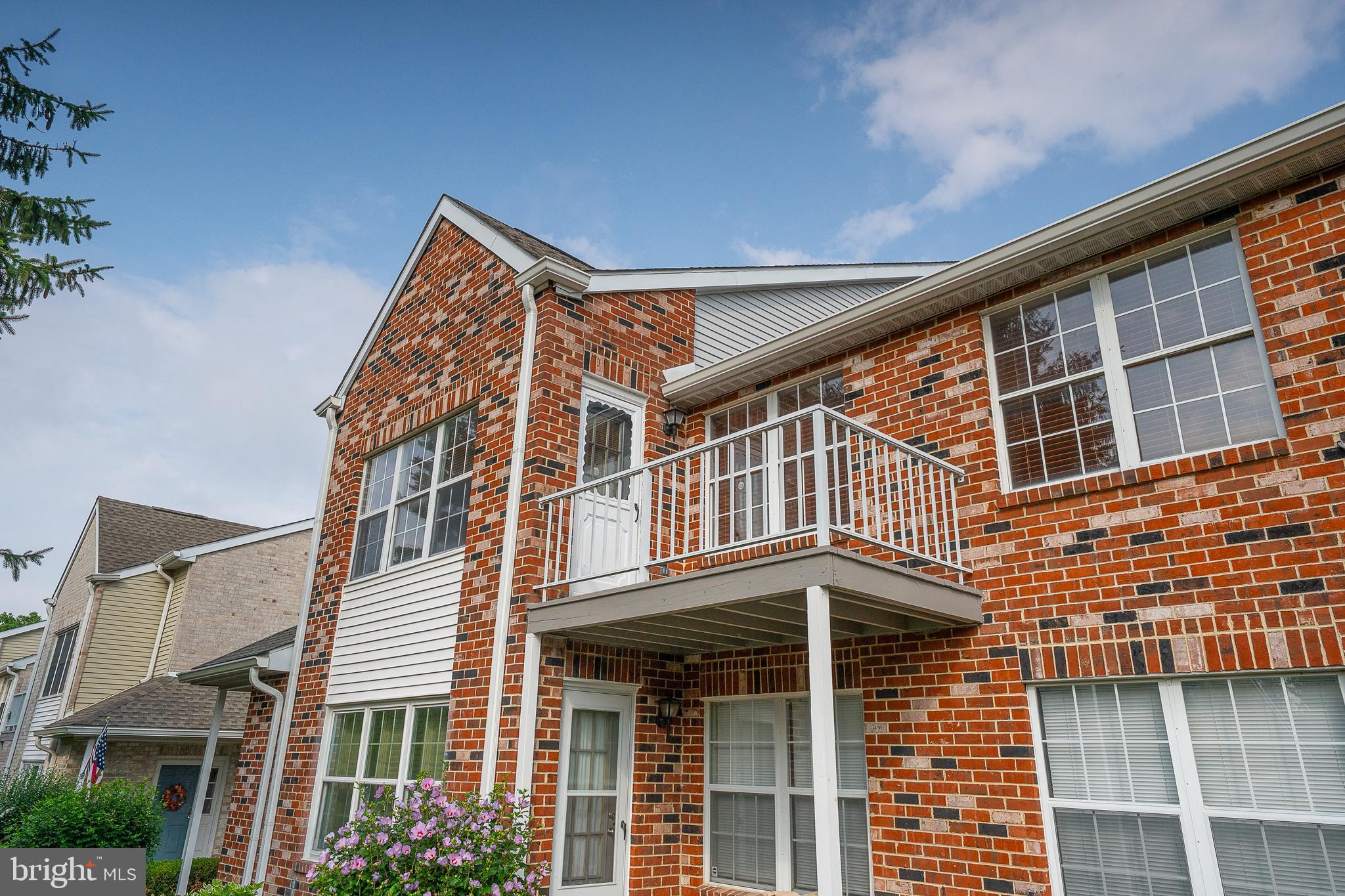 VALLEY GLEN - Residential