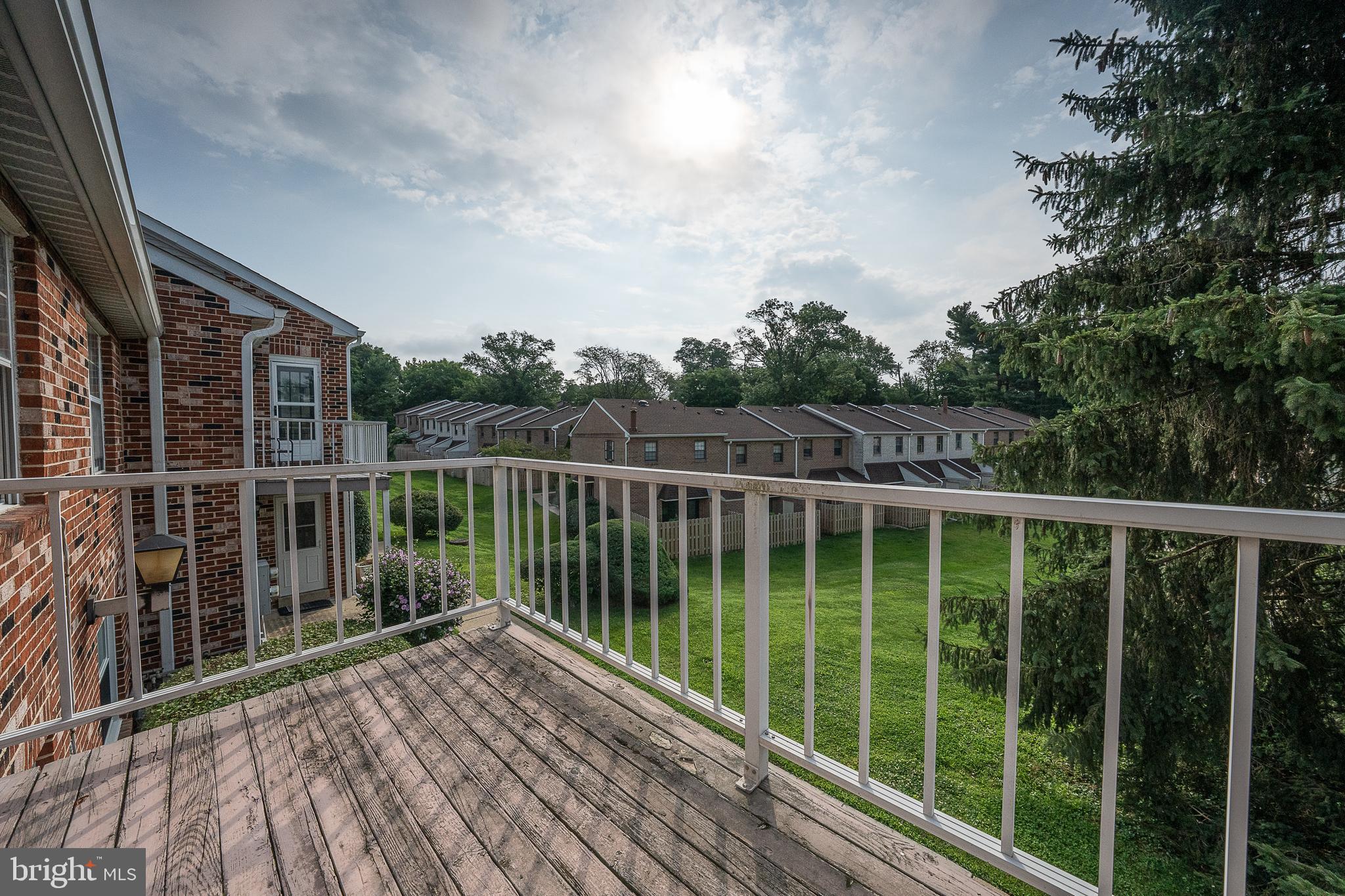 VALLEY GLEN - Residential