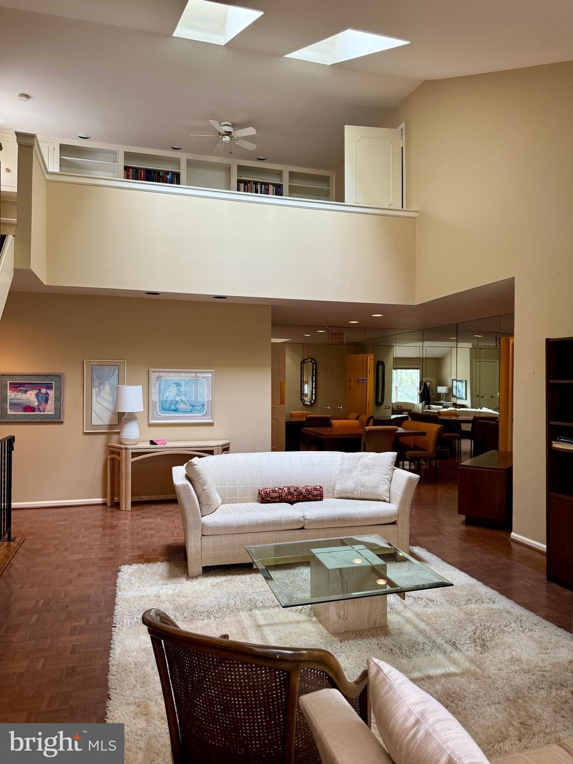 VALLEY GLEN - Residential