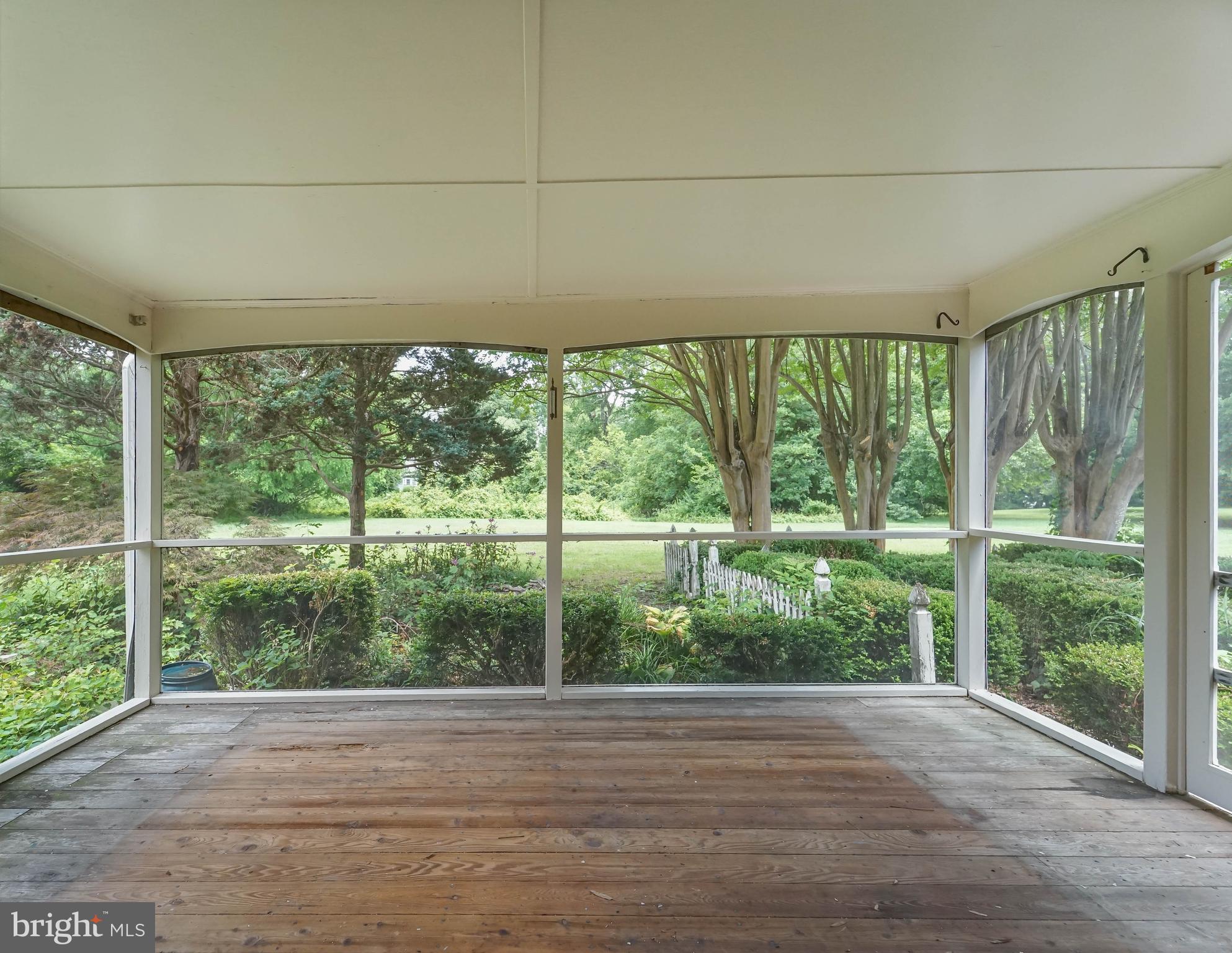 GOVERNOR GRASON MANOR - Residential