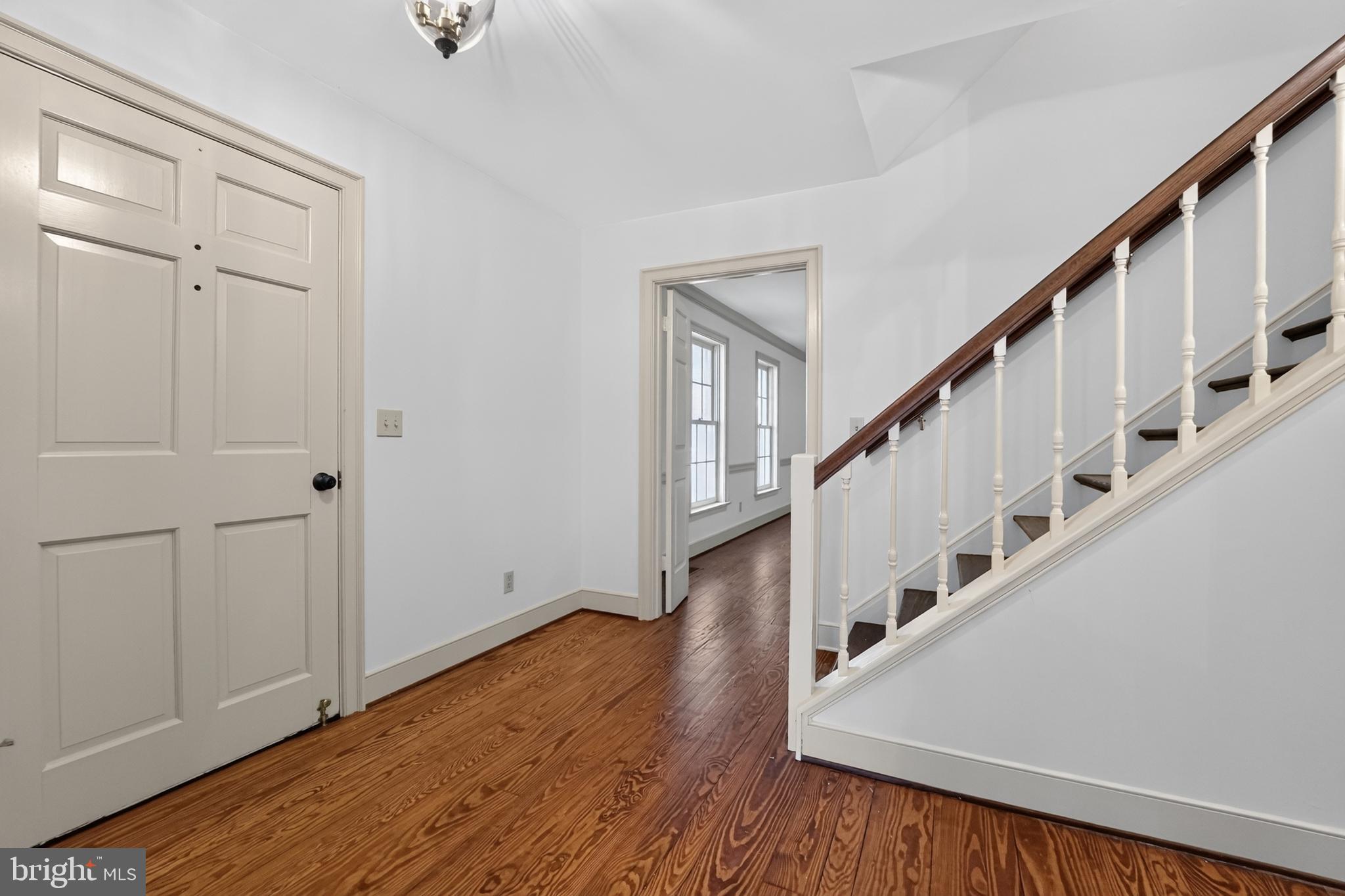 GOVERNOR GRASON MANOR - Residential