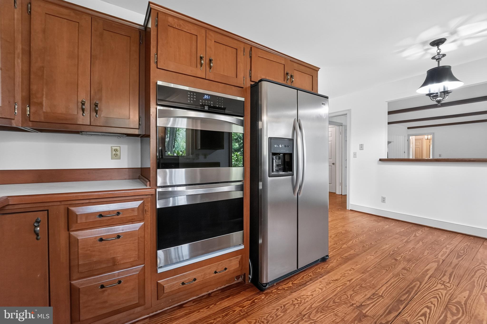 GOVERNOR GRASON MANOR - Residential