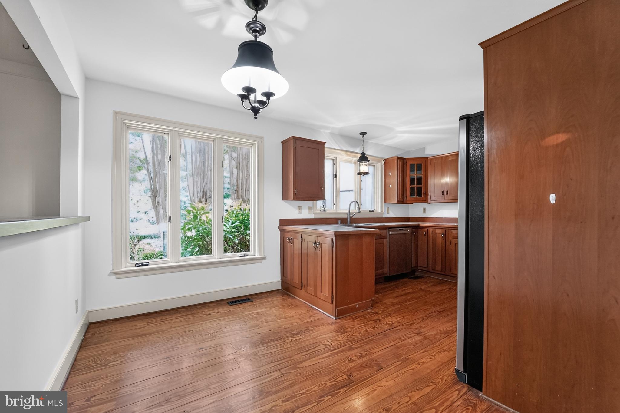 GOVERNOR GRASON MANOR - Residential