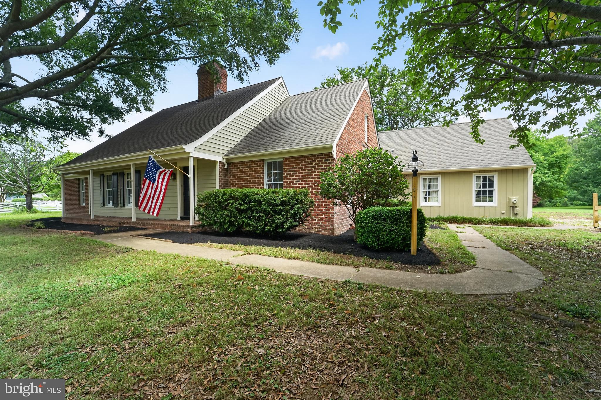 GOVERNOR GRASON MANOR - Residential