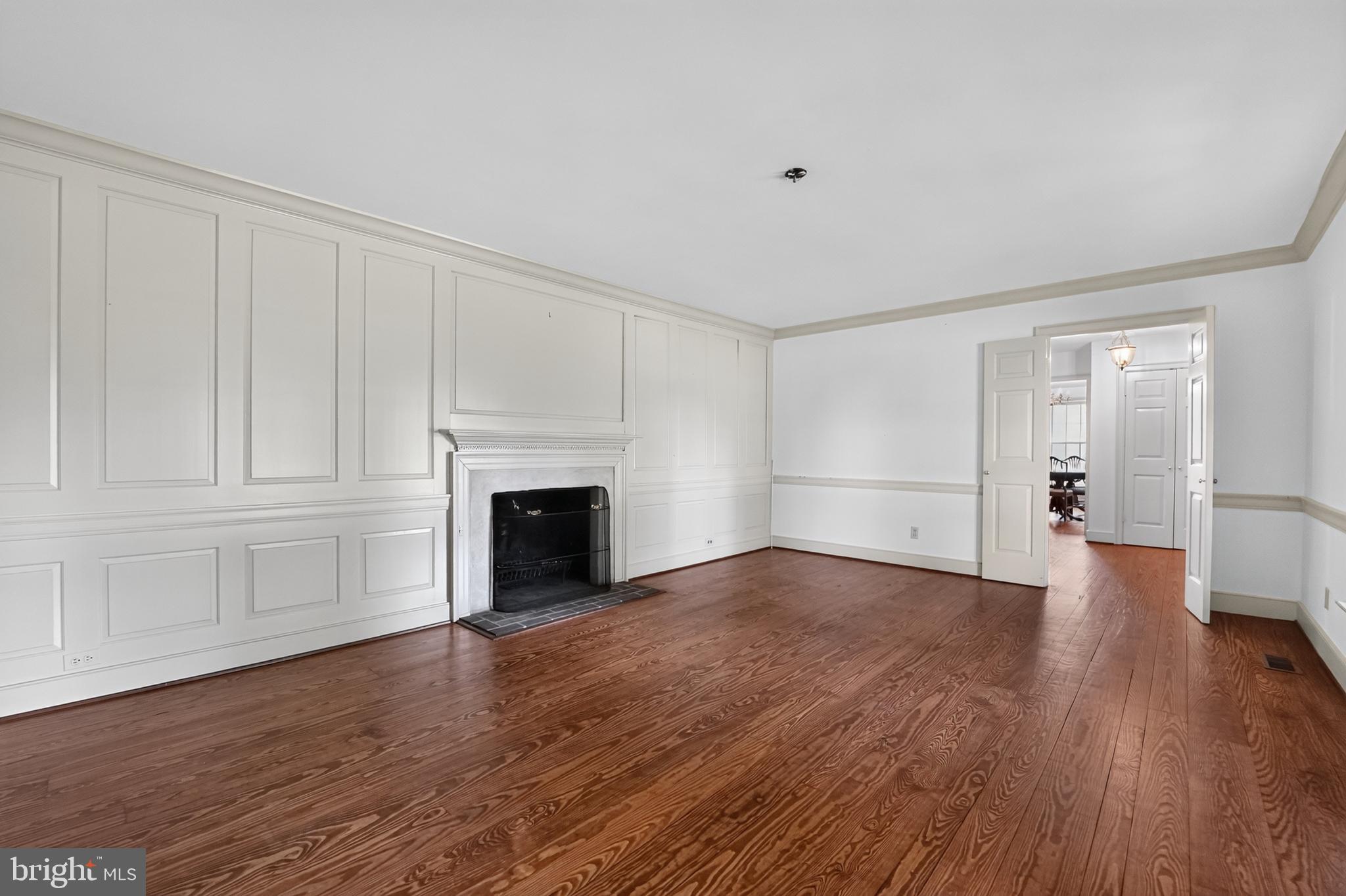 GOVERNOR GRASON MANOR - Residential