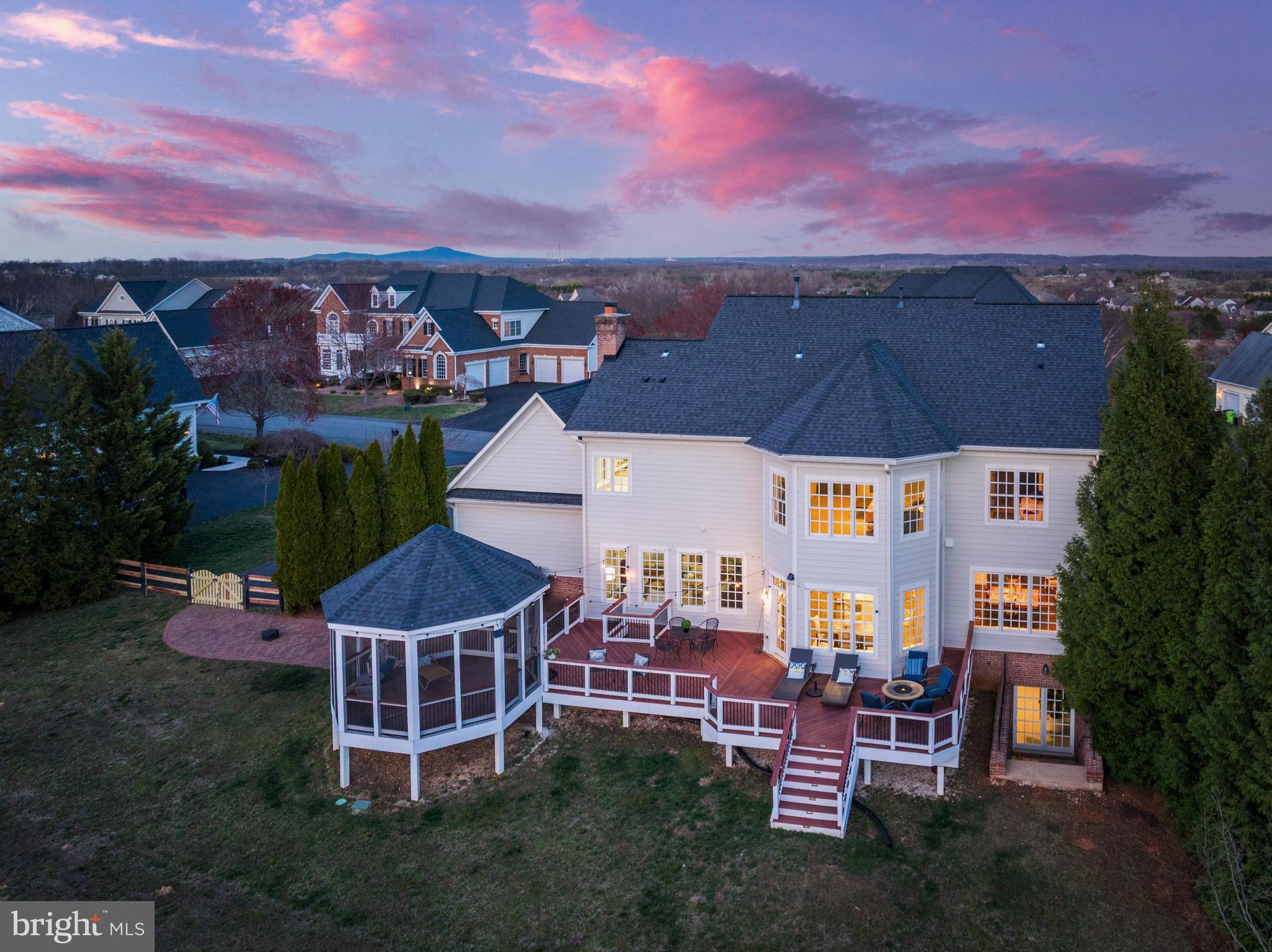 RASPBERRY FALLS - Residential