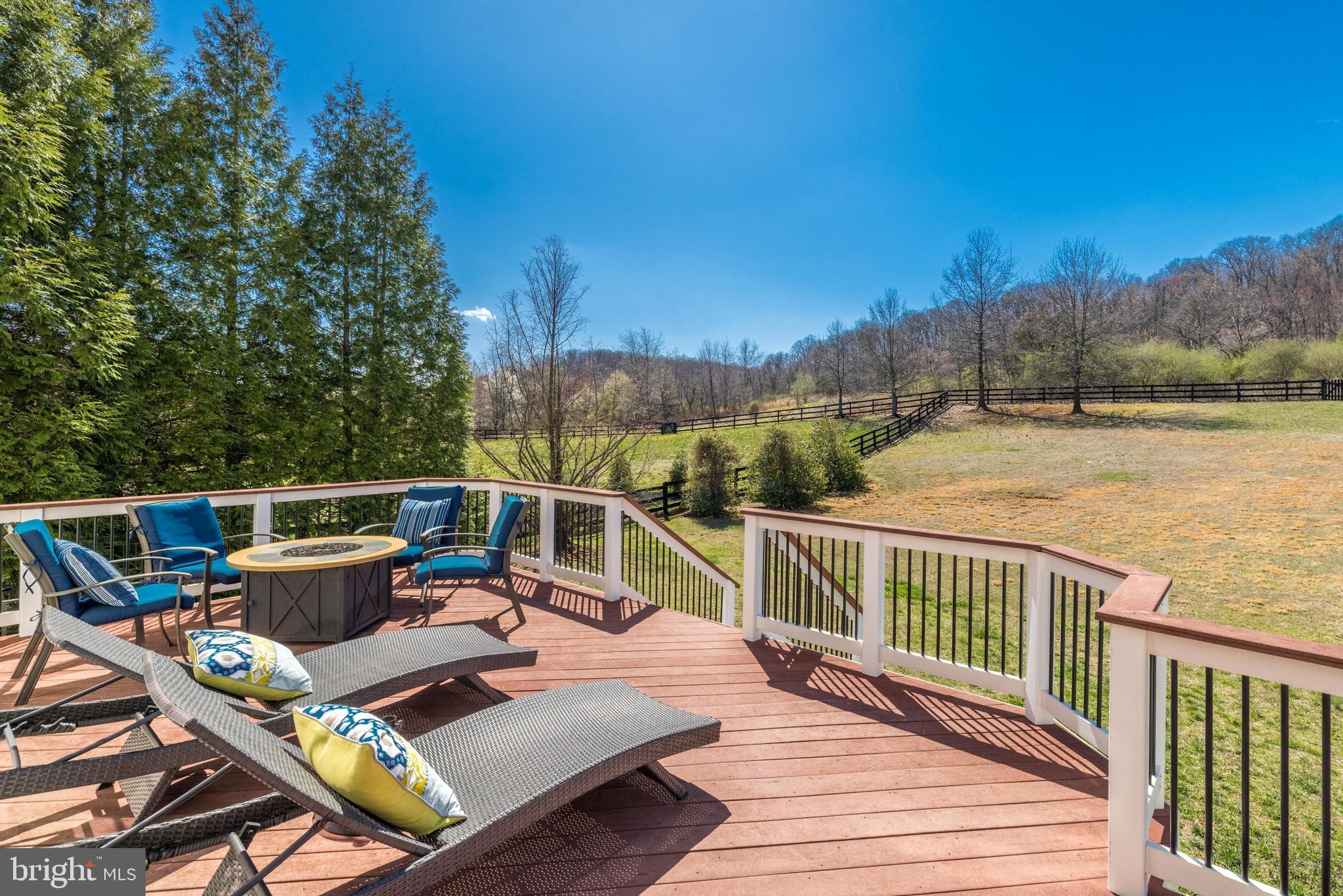 RASPBERRY FALLS - Residential