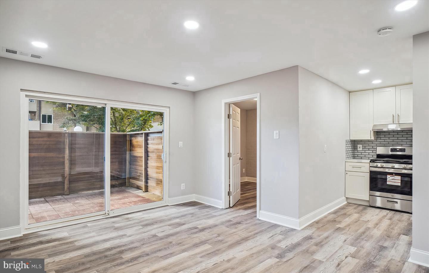 THOMAS CHOICE GARDENS - Residential