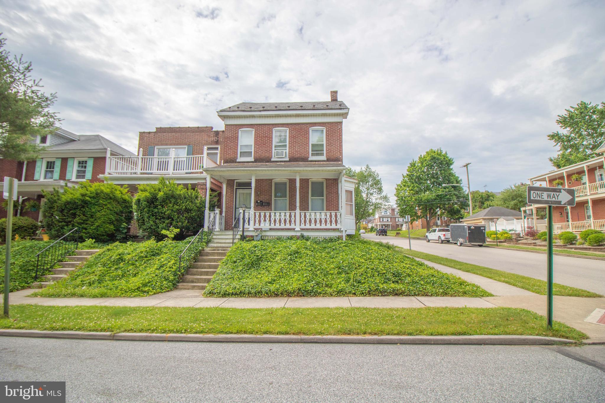 ELMWOOD - Residential Income