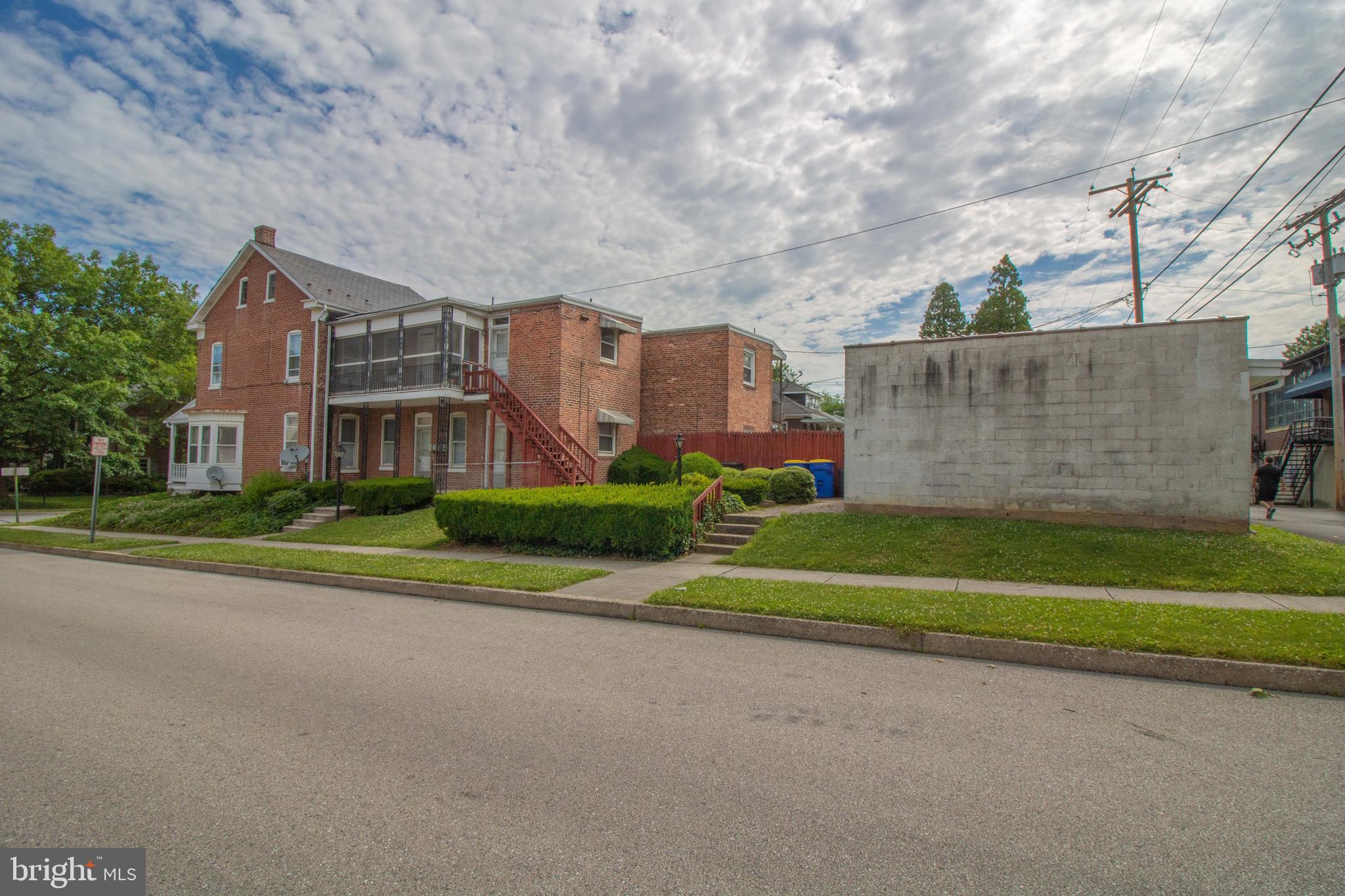 ELMWOOD - Residential Income
