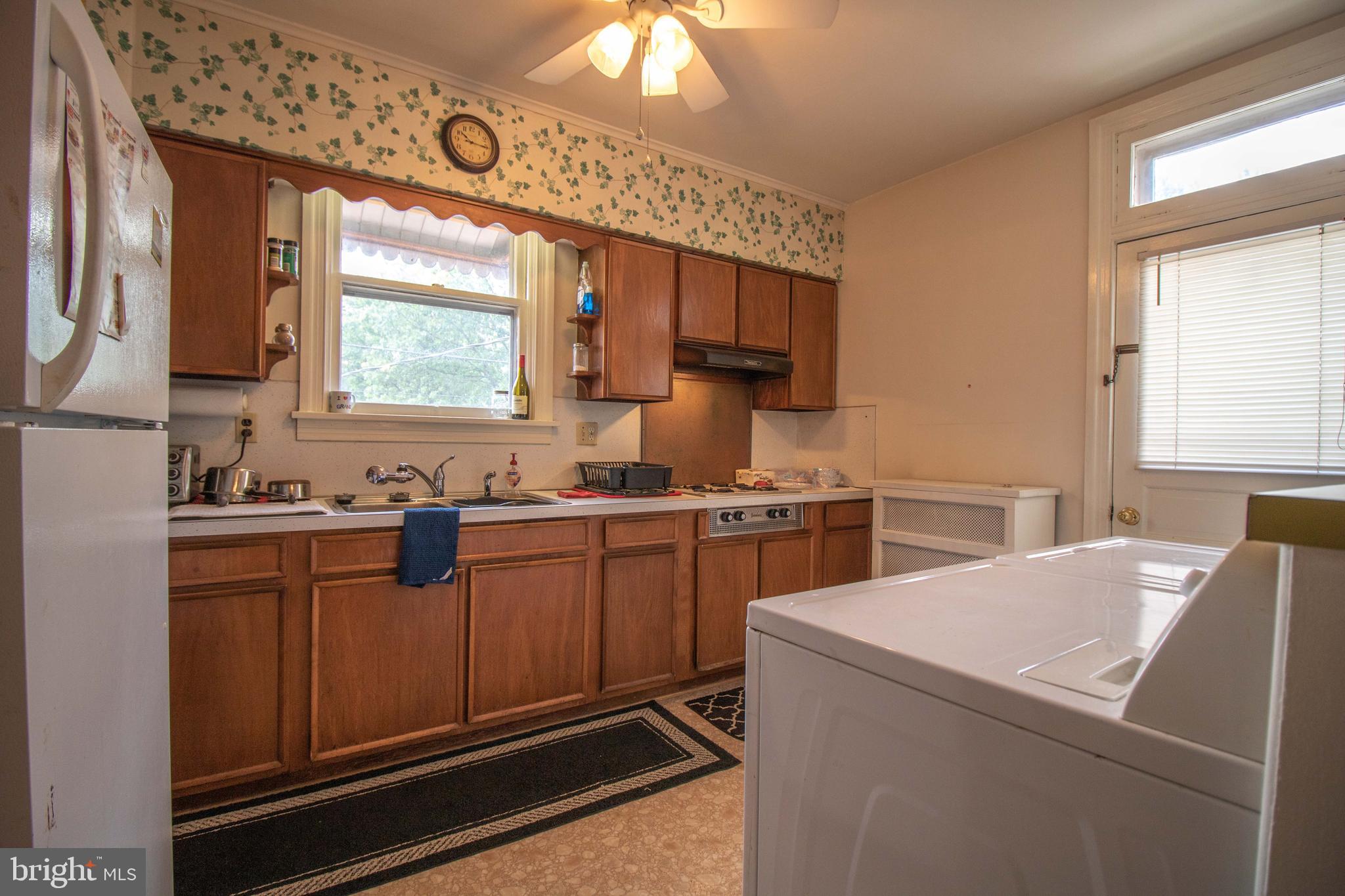 ELMWOOD - Residential Income