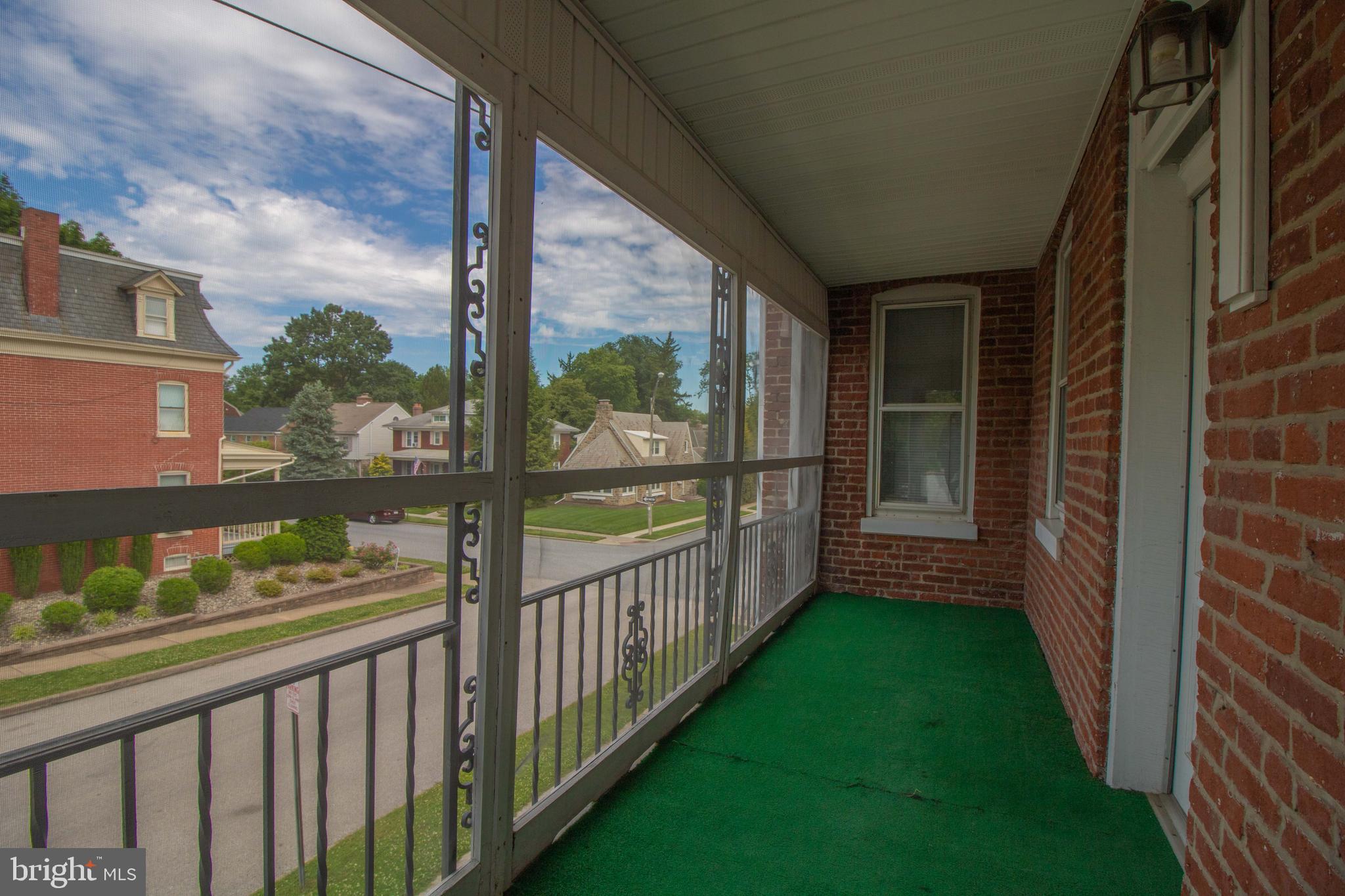 ELMWOOD - Residential Income