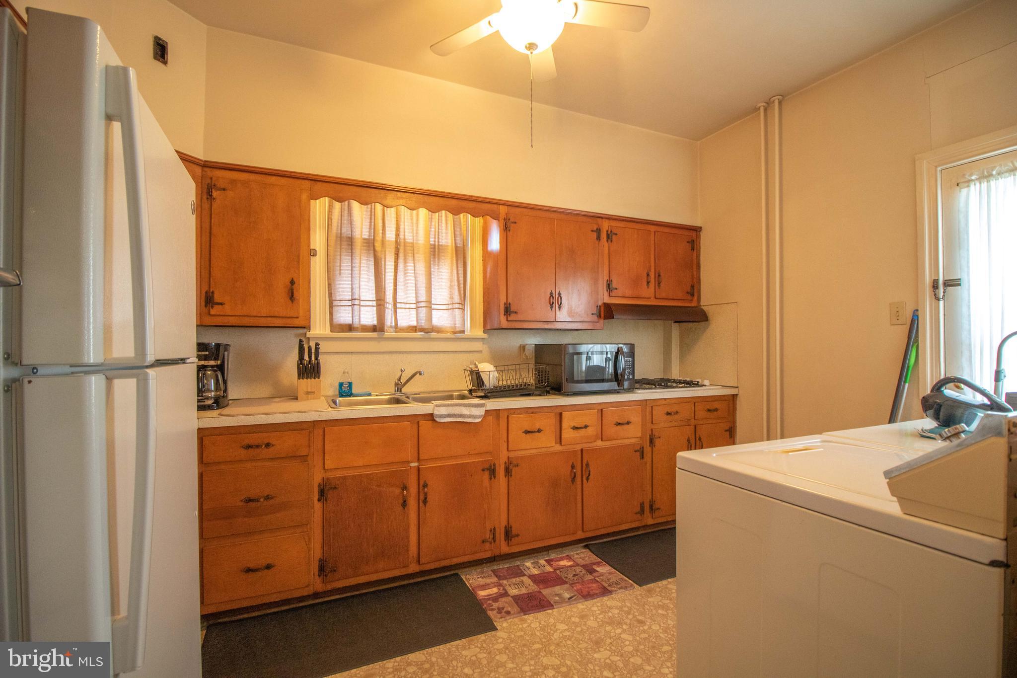 ELMWOOD - Residential Income