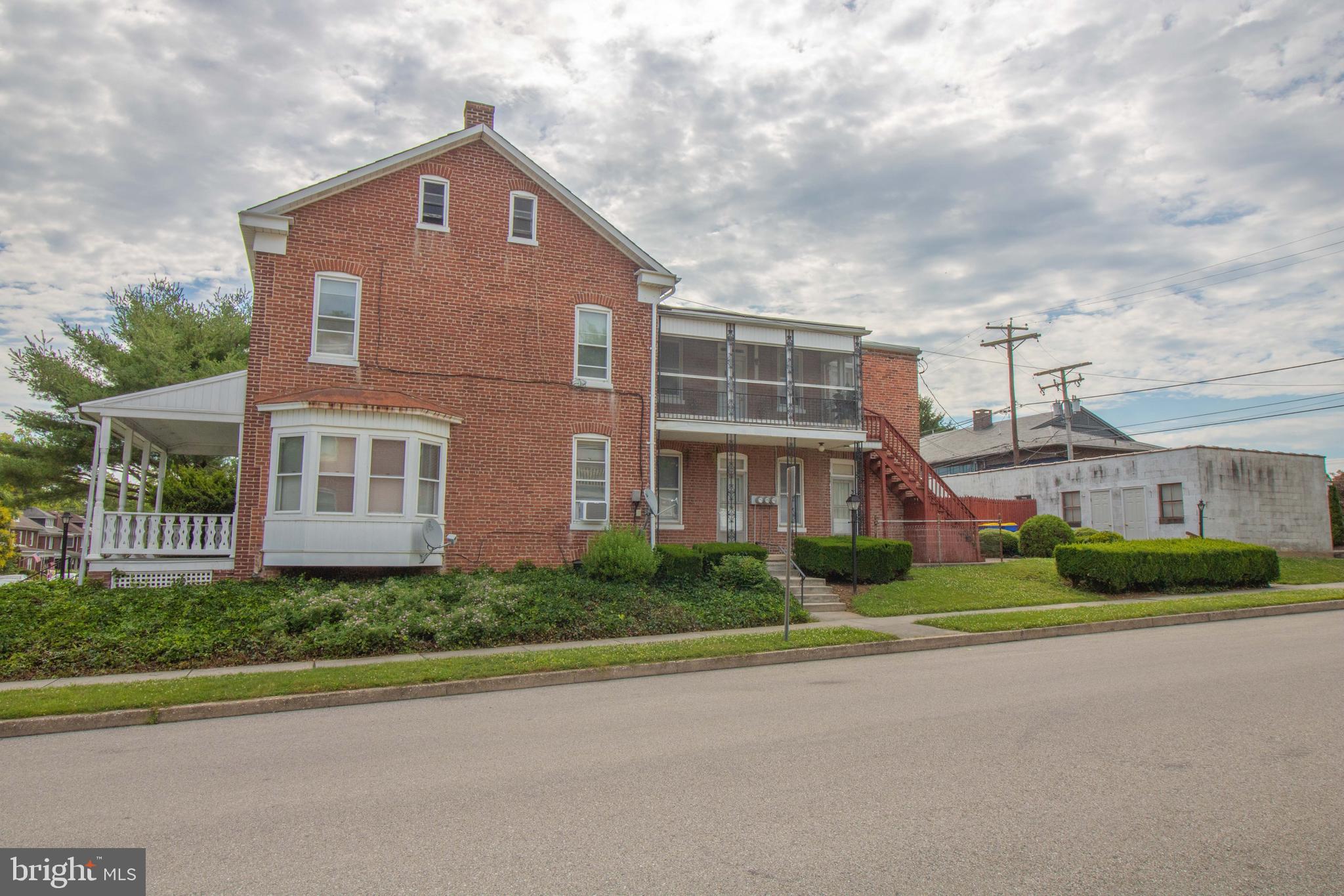 ELMWOOD - Residential Income