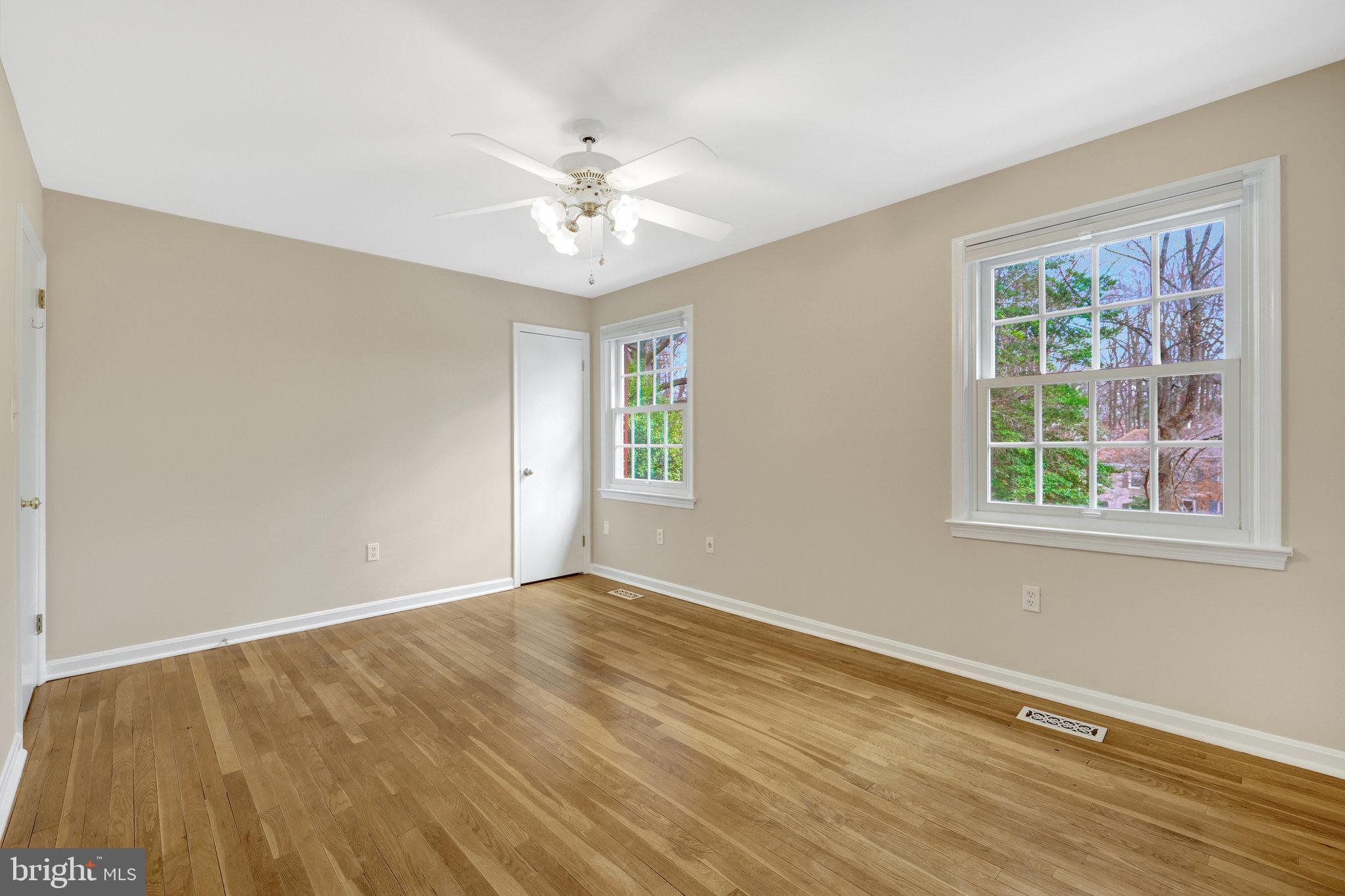 RESTON - Residential