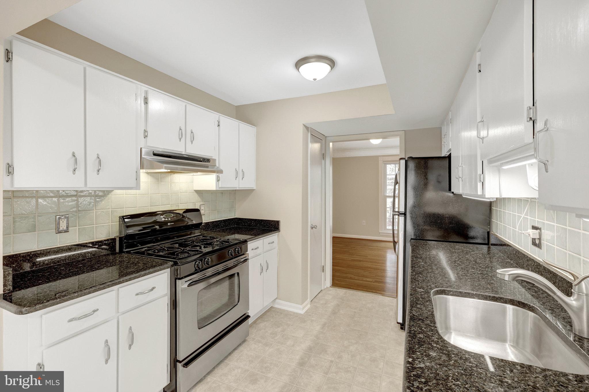RESTON - Residential