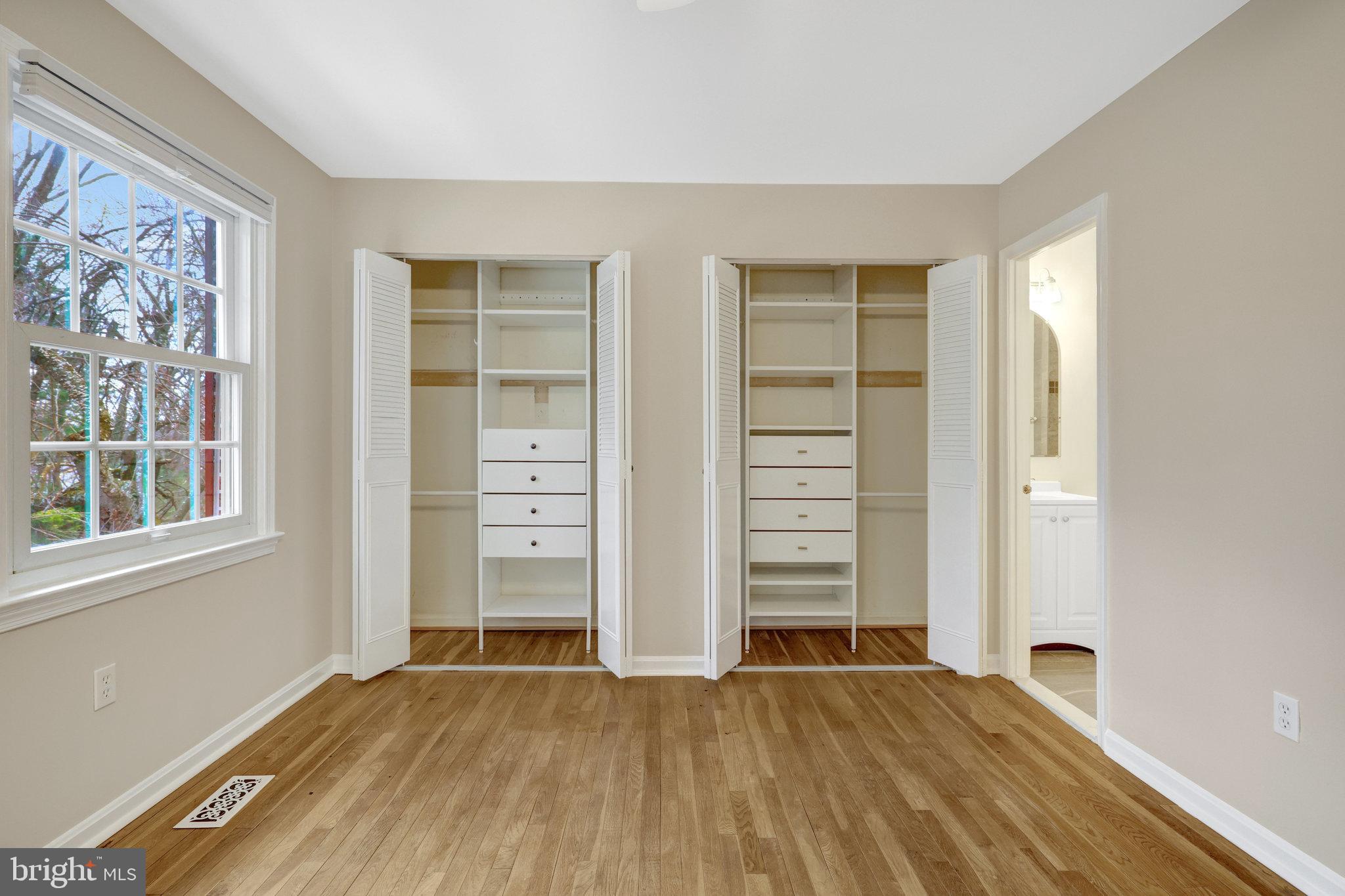 RESTON - Residential