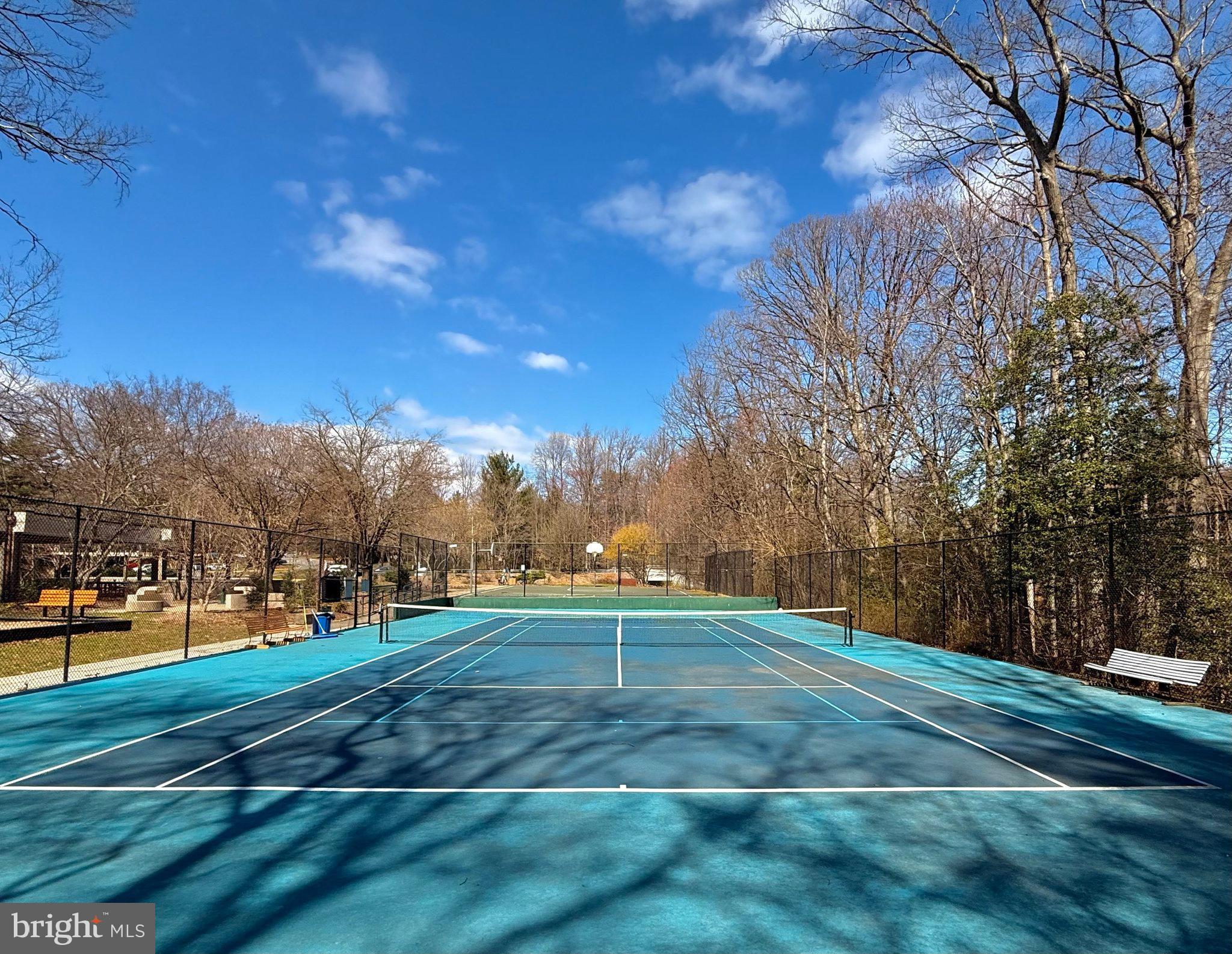 RESTON - Residential
