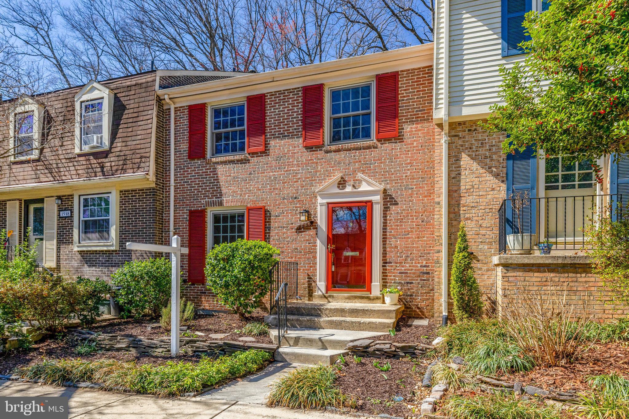 RESTON - Residential