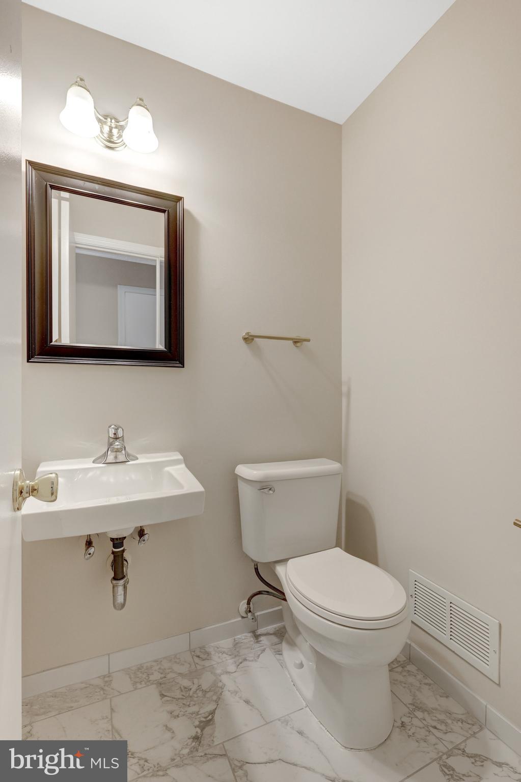 RESTON - Residential