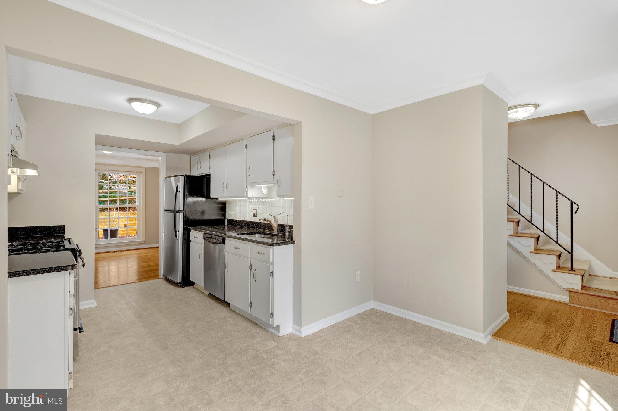 RESTON - Residential
