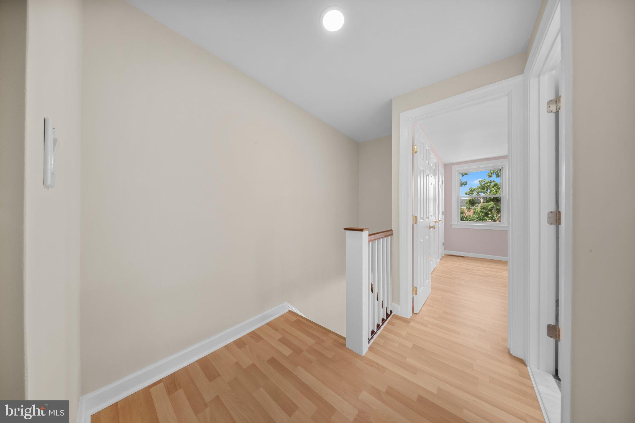OXFORD CIRCLE - Residential