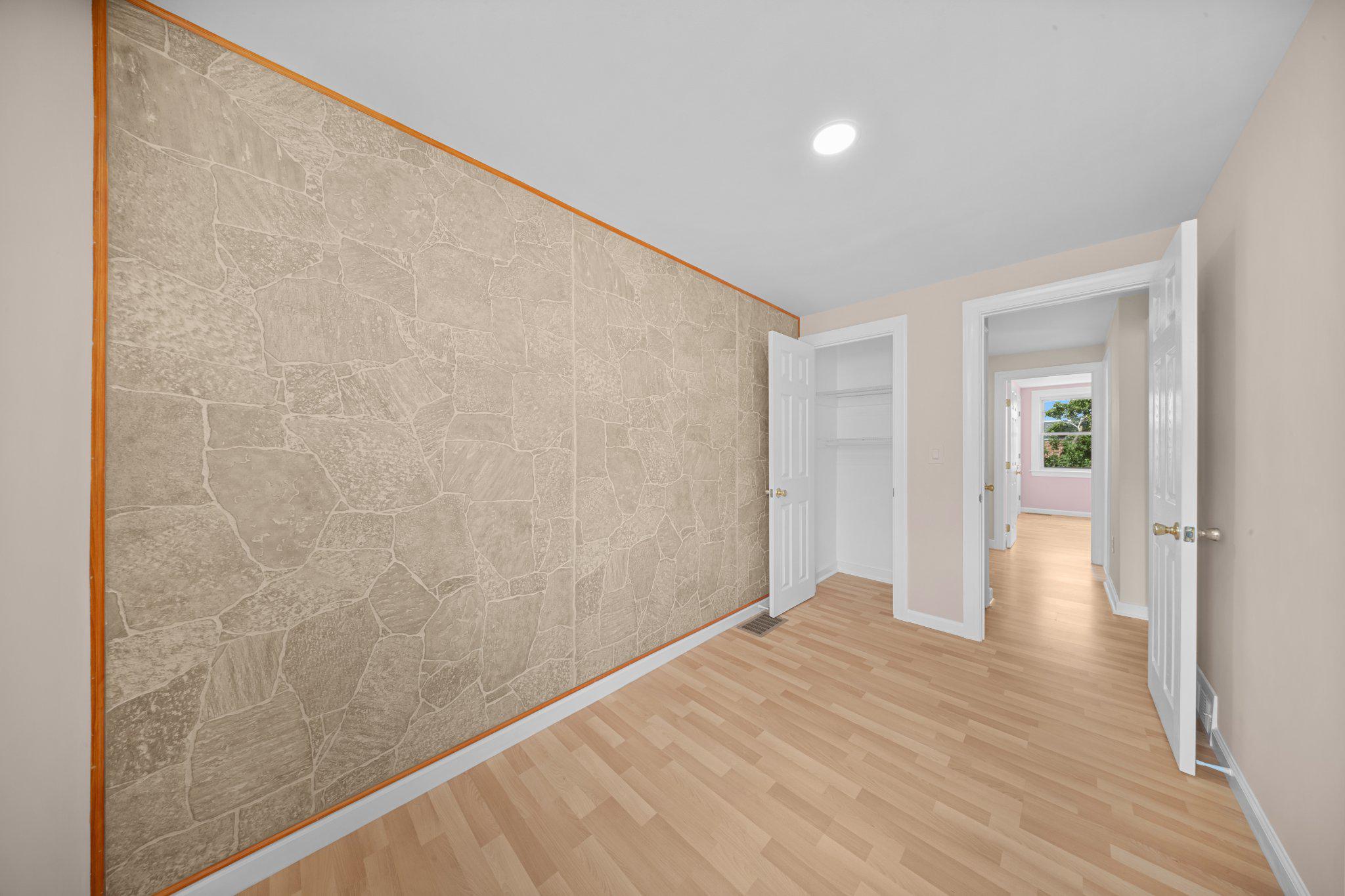 OXFORD CIRCLE - Residential