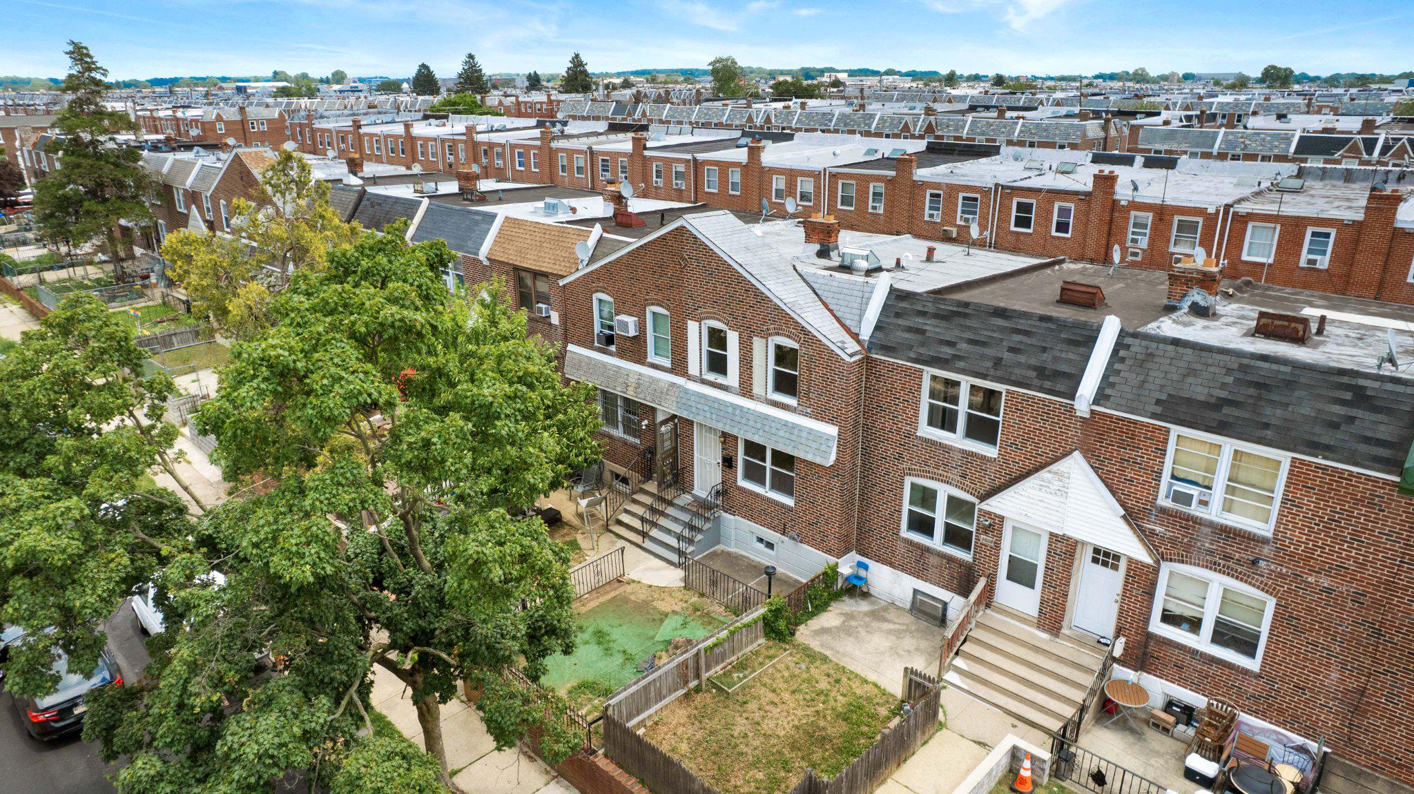 OXFORD CIRCLE - Residential