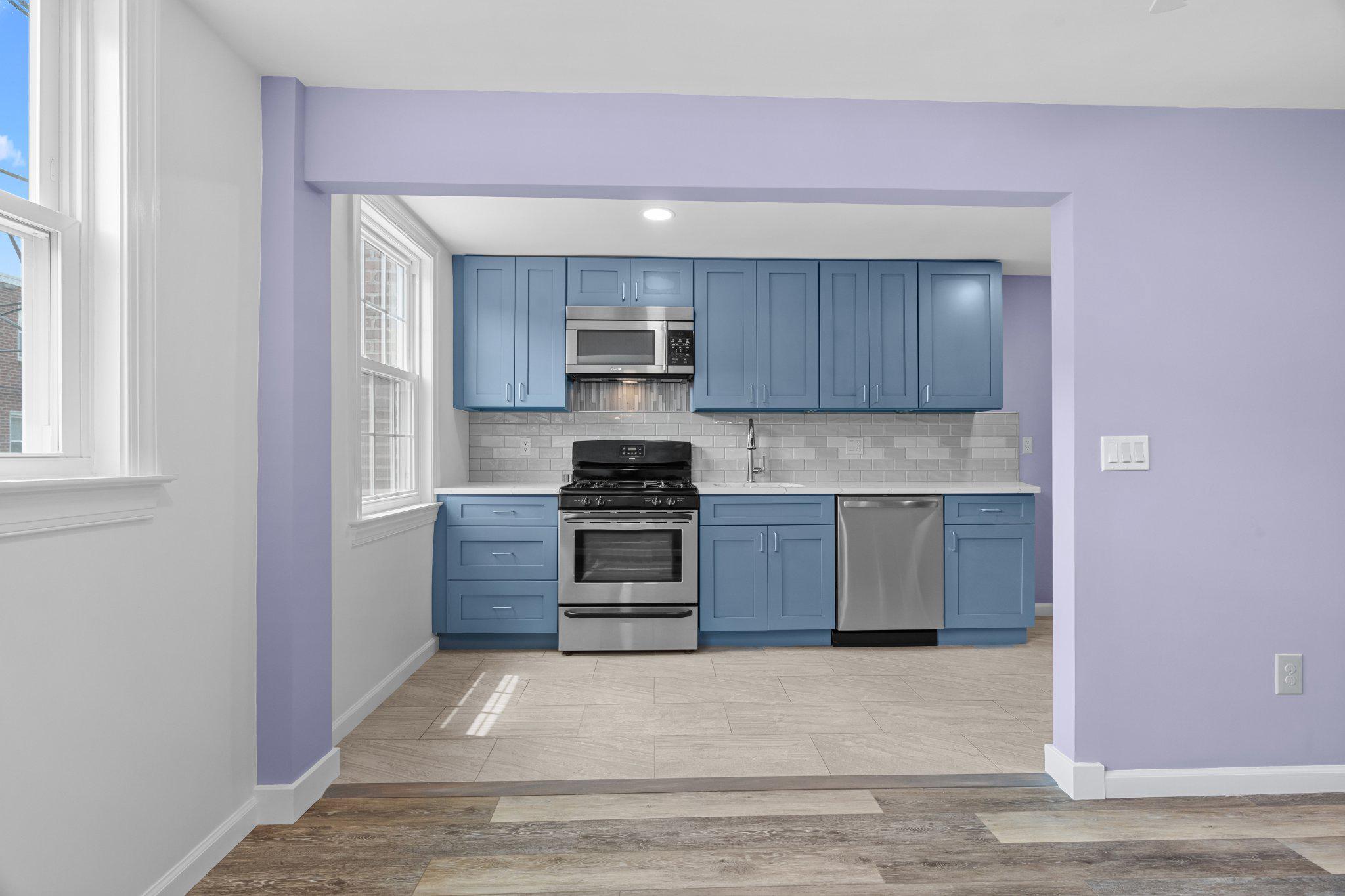 OXFORD CIRCLE - Residential