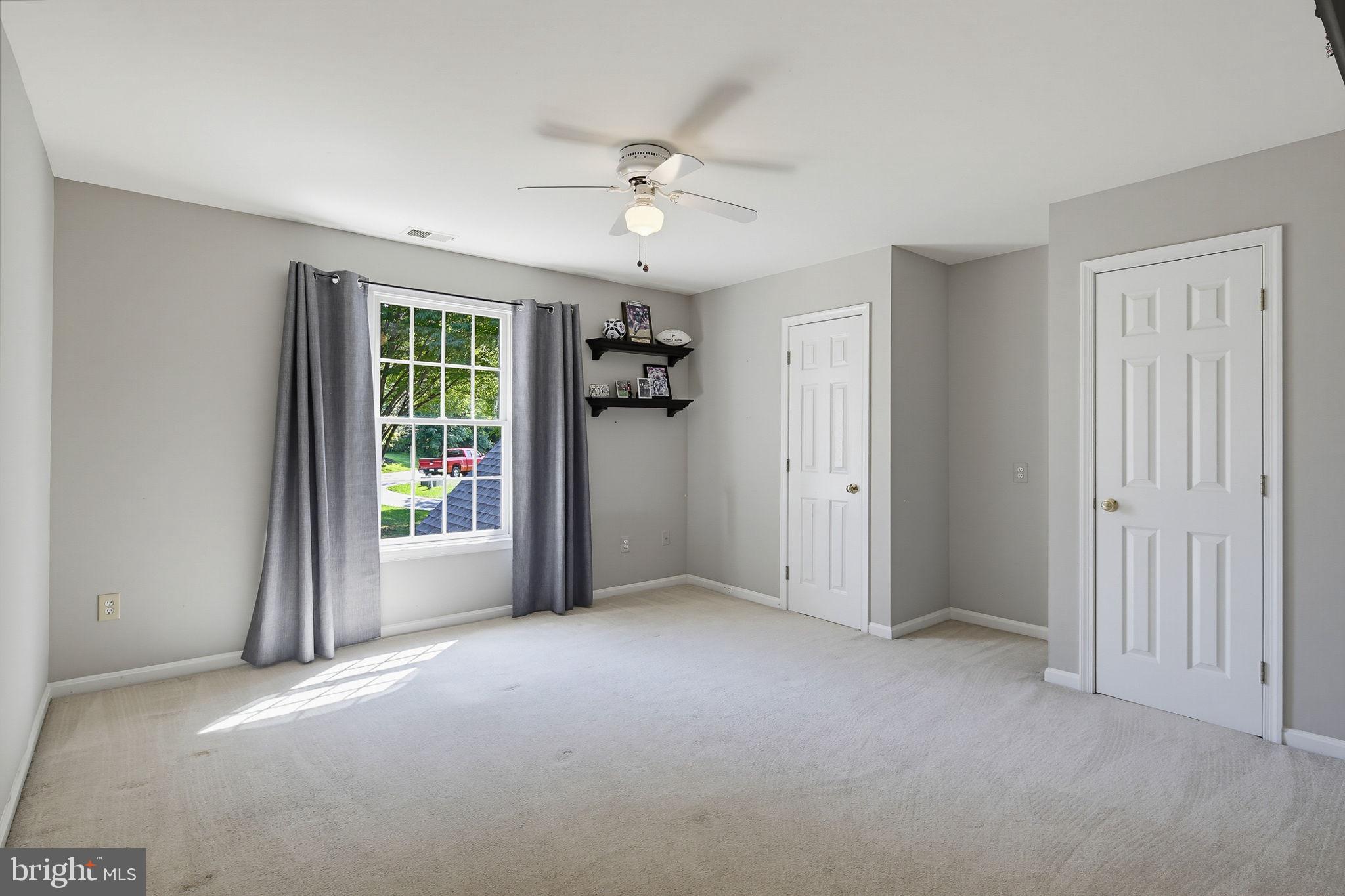 FOX VALLEY ESTATES - Residential