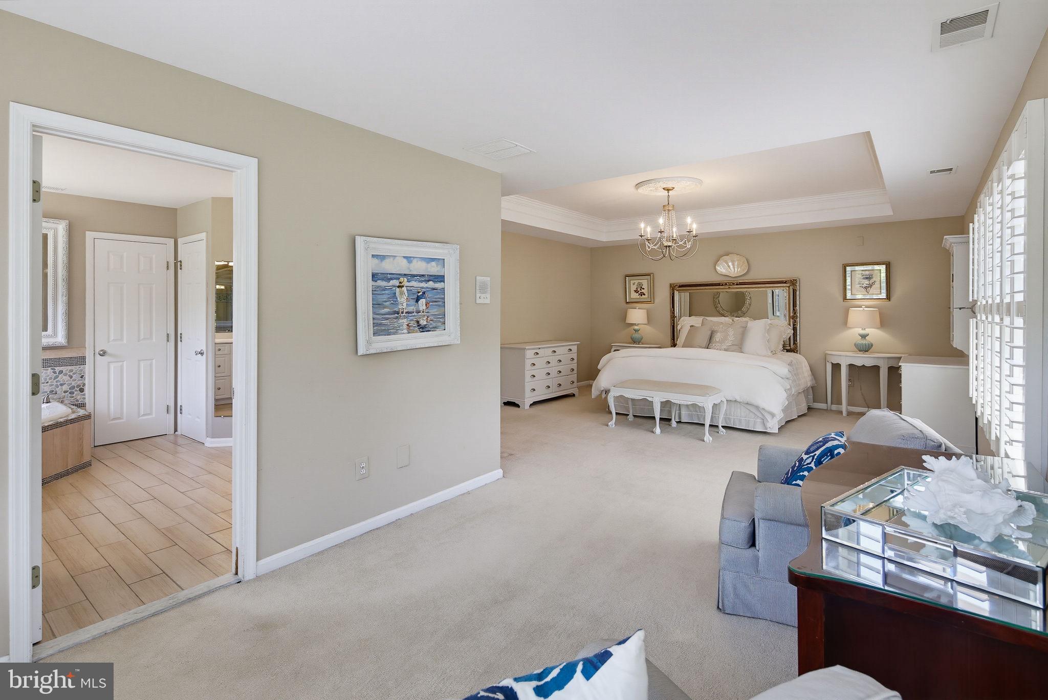FOX VALLEY ESTATES - Residential