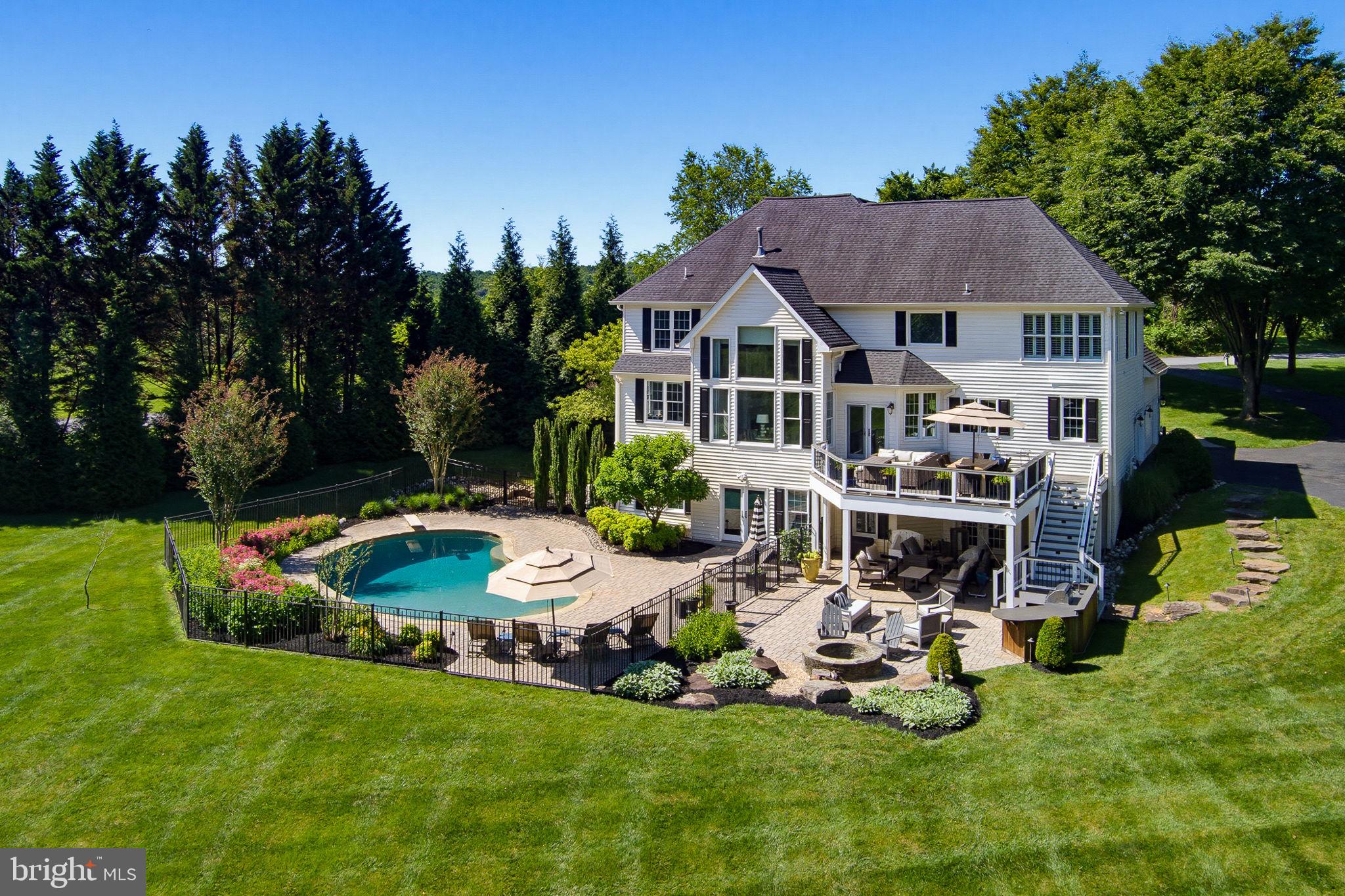 FOX VALLEY ESTATES - Residential