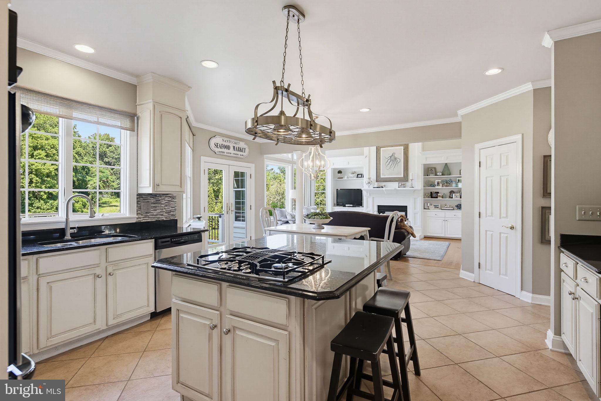 FOX VALLEY ESTATES - Residential