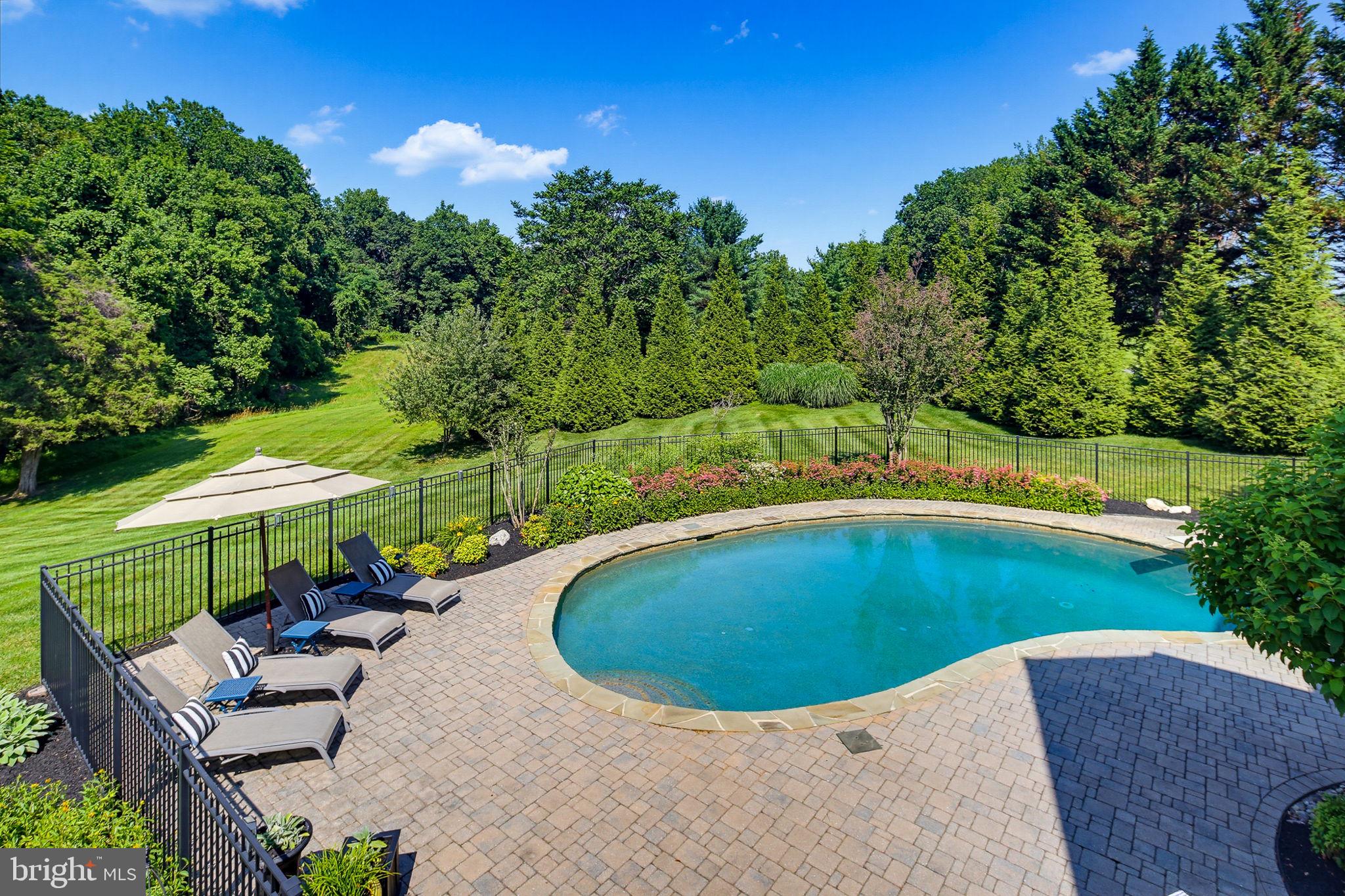 FOX VALLEY ESTATES - Residential